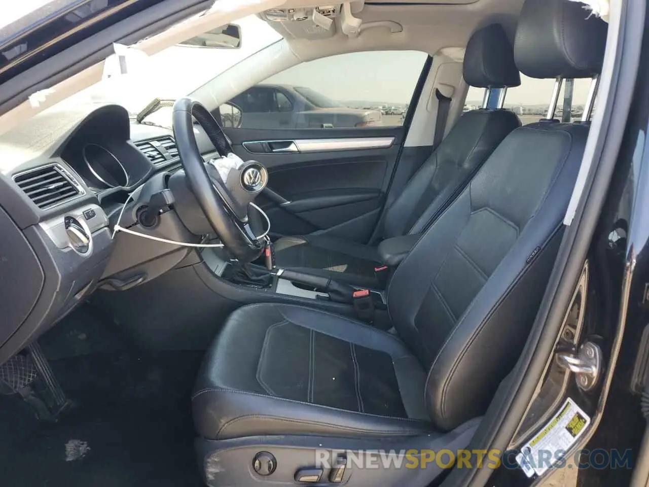 7 Photograph of a damaged car 1VWLA7A39KC003537 VOLKSWAGEN PASSAT 2019