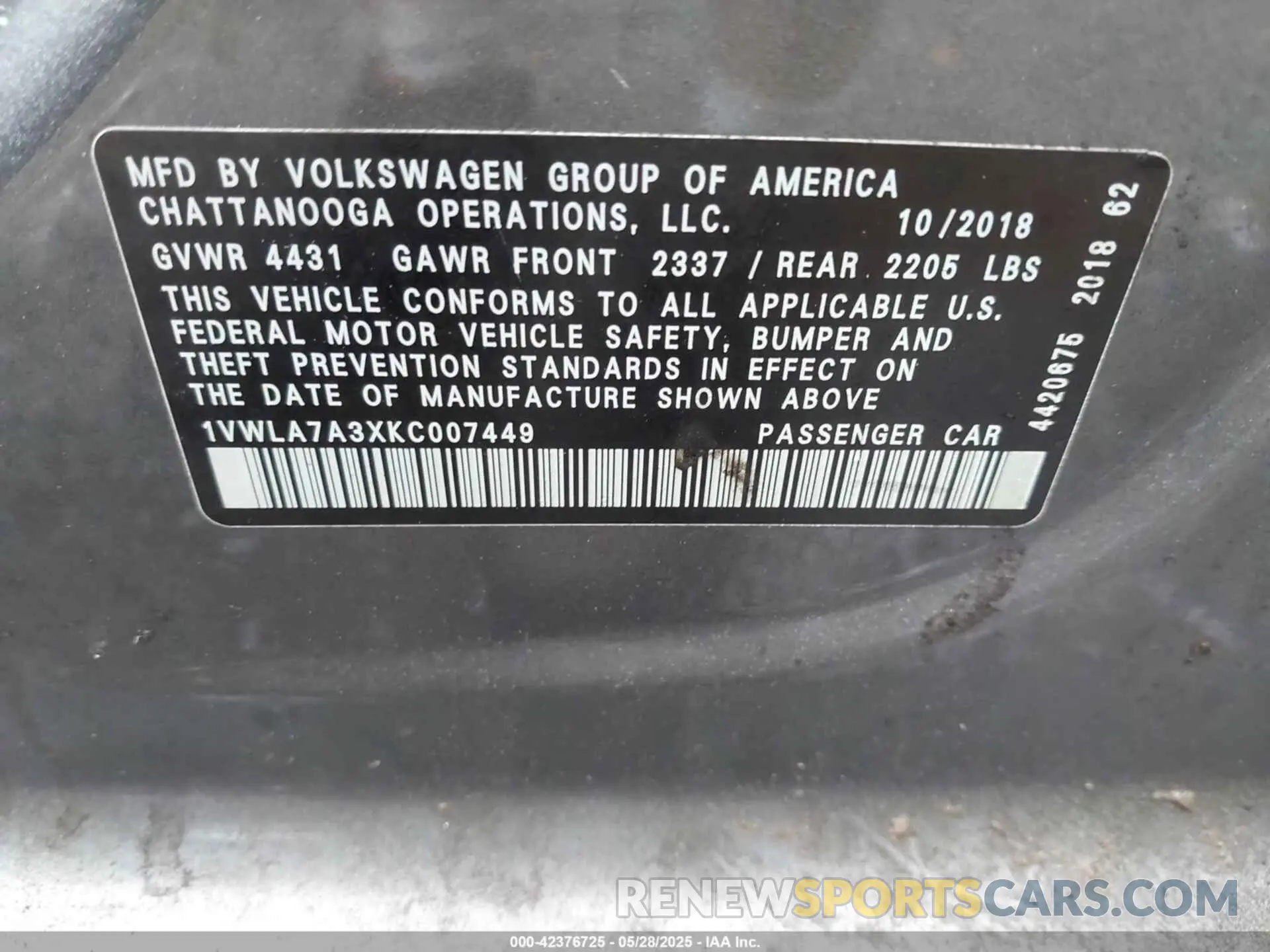 9 Photograph of a damaged car 1VWLA7A3XKC007449 VOLKSWAGEN PASSAT 2019