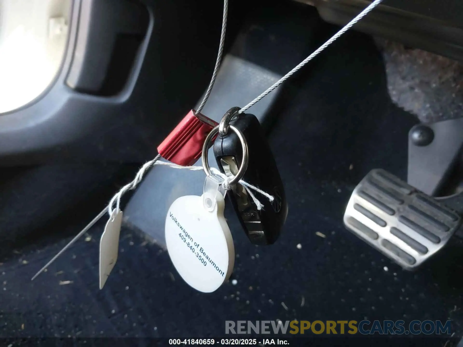 11 Photograph of a damaged car 1VWMA7A31KC000846 VOLKSWAGEN PASSAT 2019
