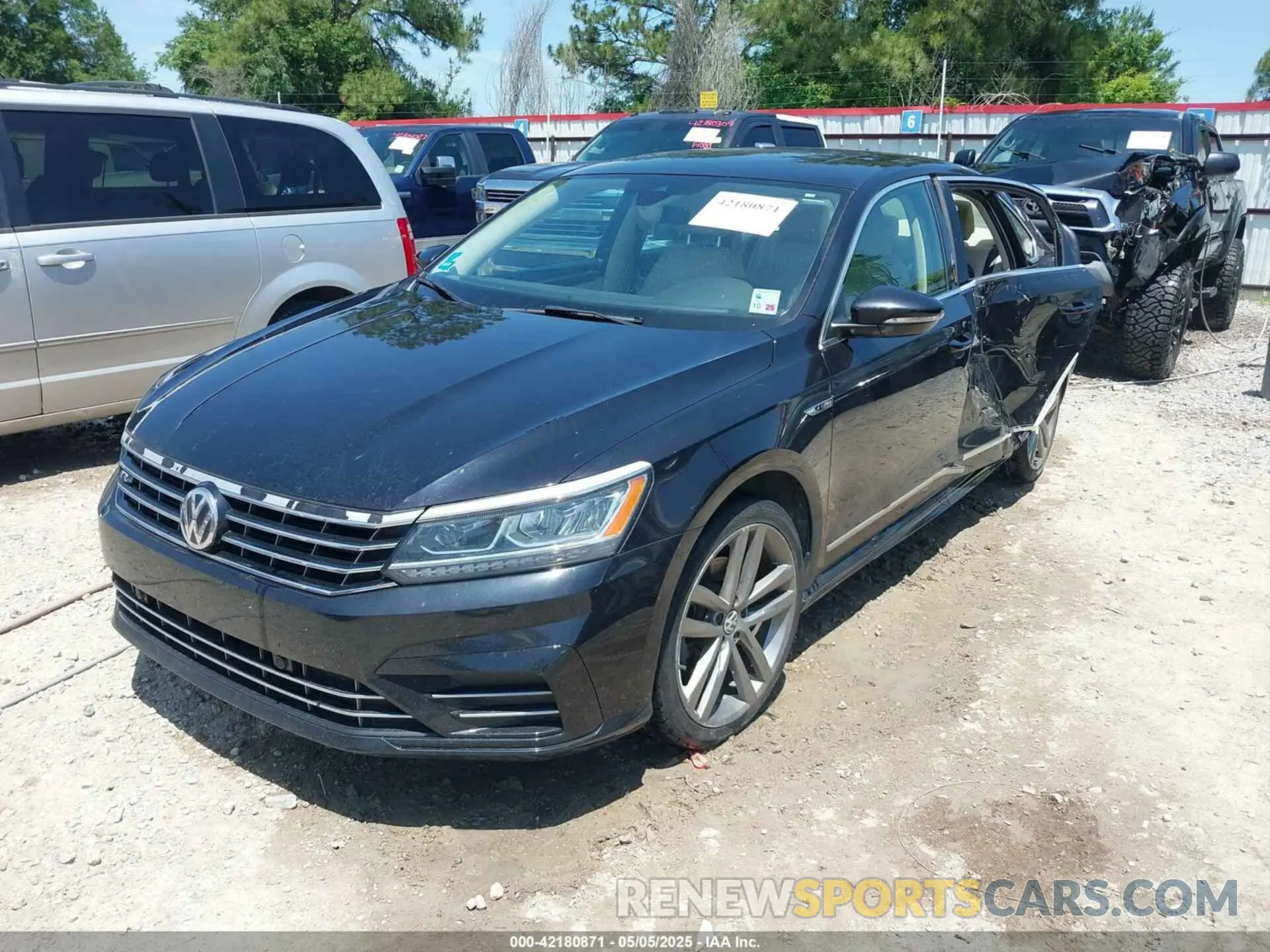 2 Photograph of a damaged car 1VWMA7A33KC009628 VOLKSWAGEN PASSAT 2019