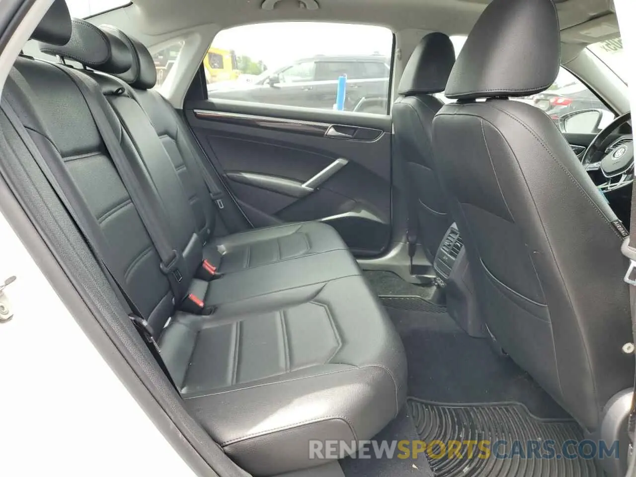 10 Photograph of a damaged car 1VWMA7A38KC001119 VOLKSWAGEN PASSAT 2019