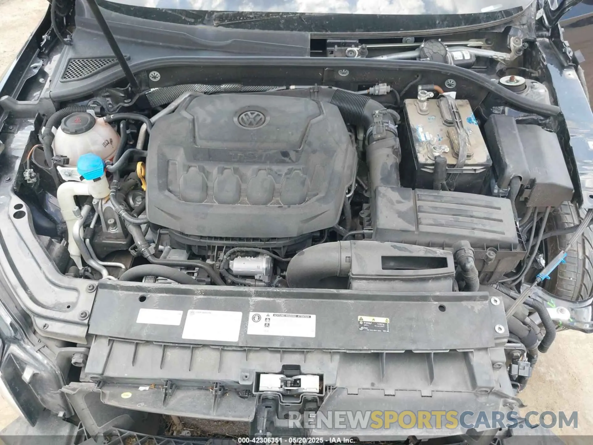 10 Photograph of a damaged car 1VWMA7A3XKC002174 VOLKSWAGEN PASSAT 2019