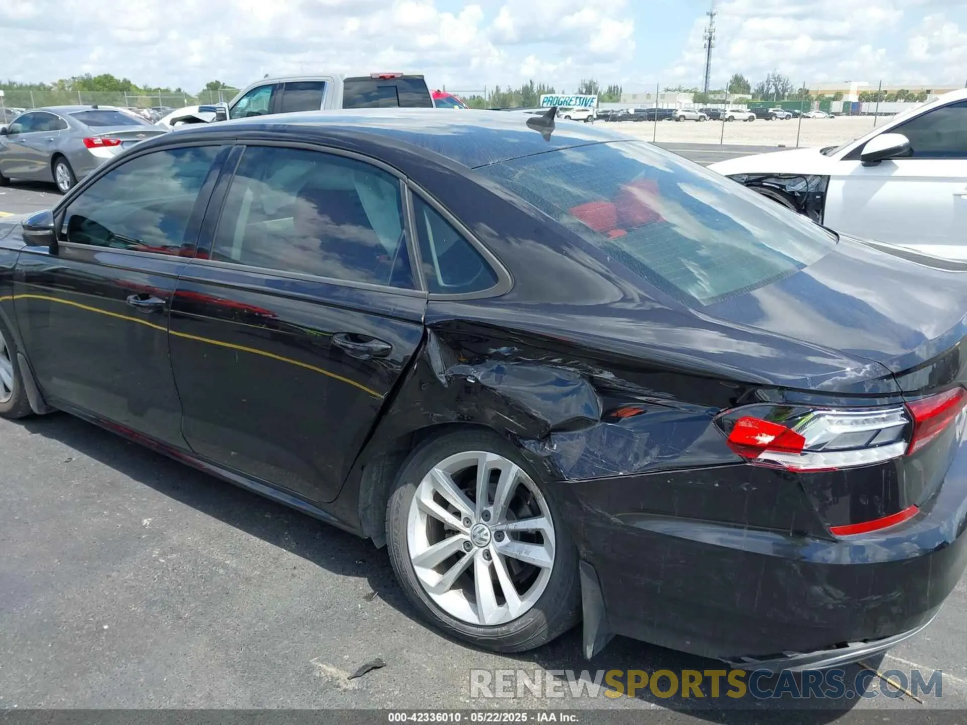 6 Photograph of a damaged car 1VWAA7A31LC013309 VOLKSWAGEN PASSAT 2020