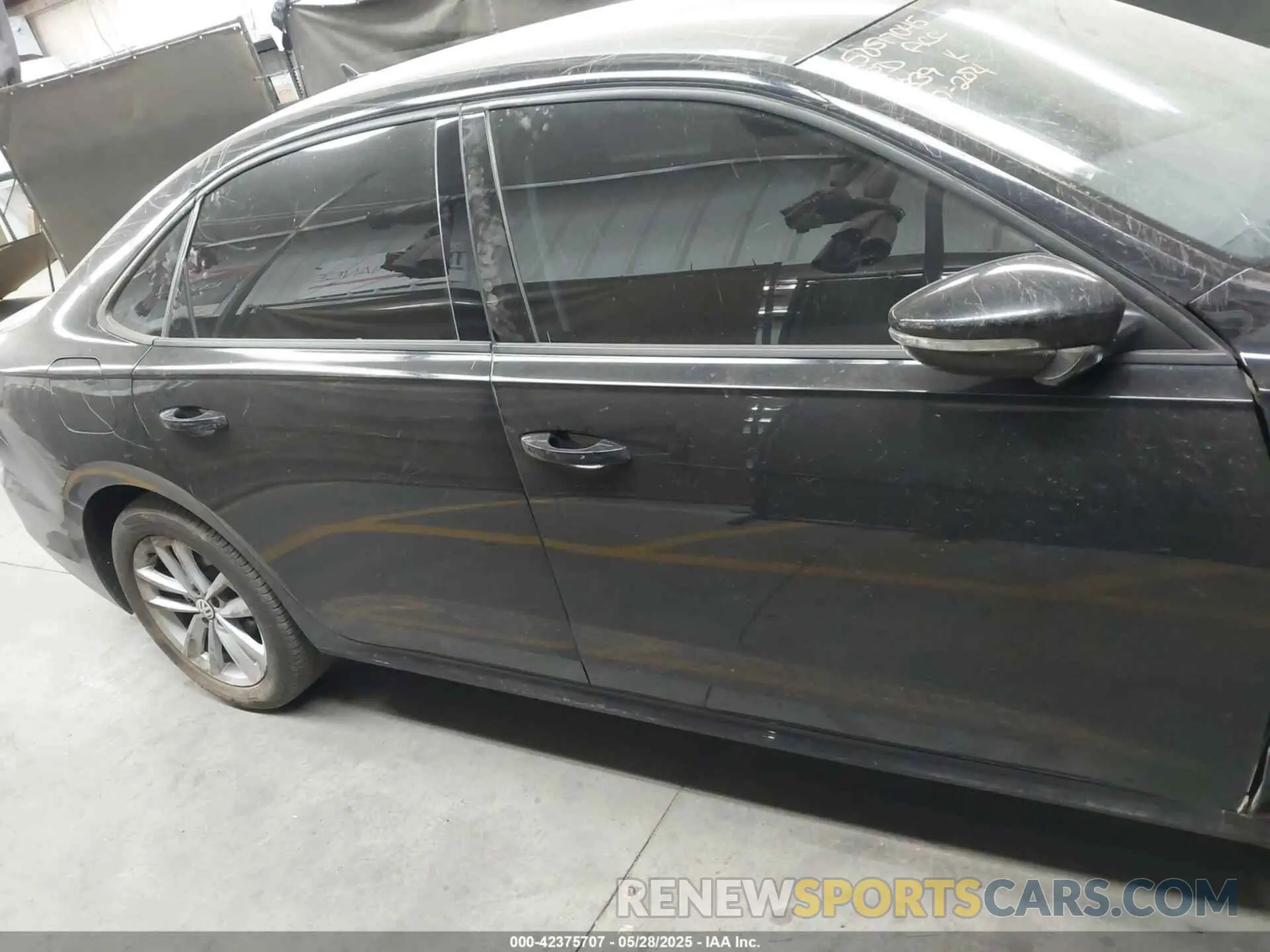 13 Photograph of a damaged car 1VWAA7A32LC007339 VOLKSWAGEN PASSAT 2020