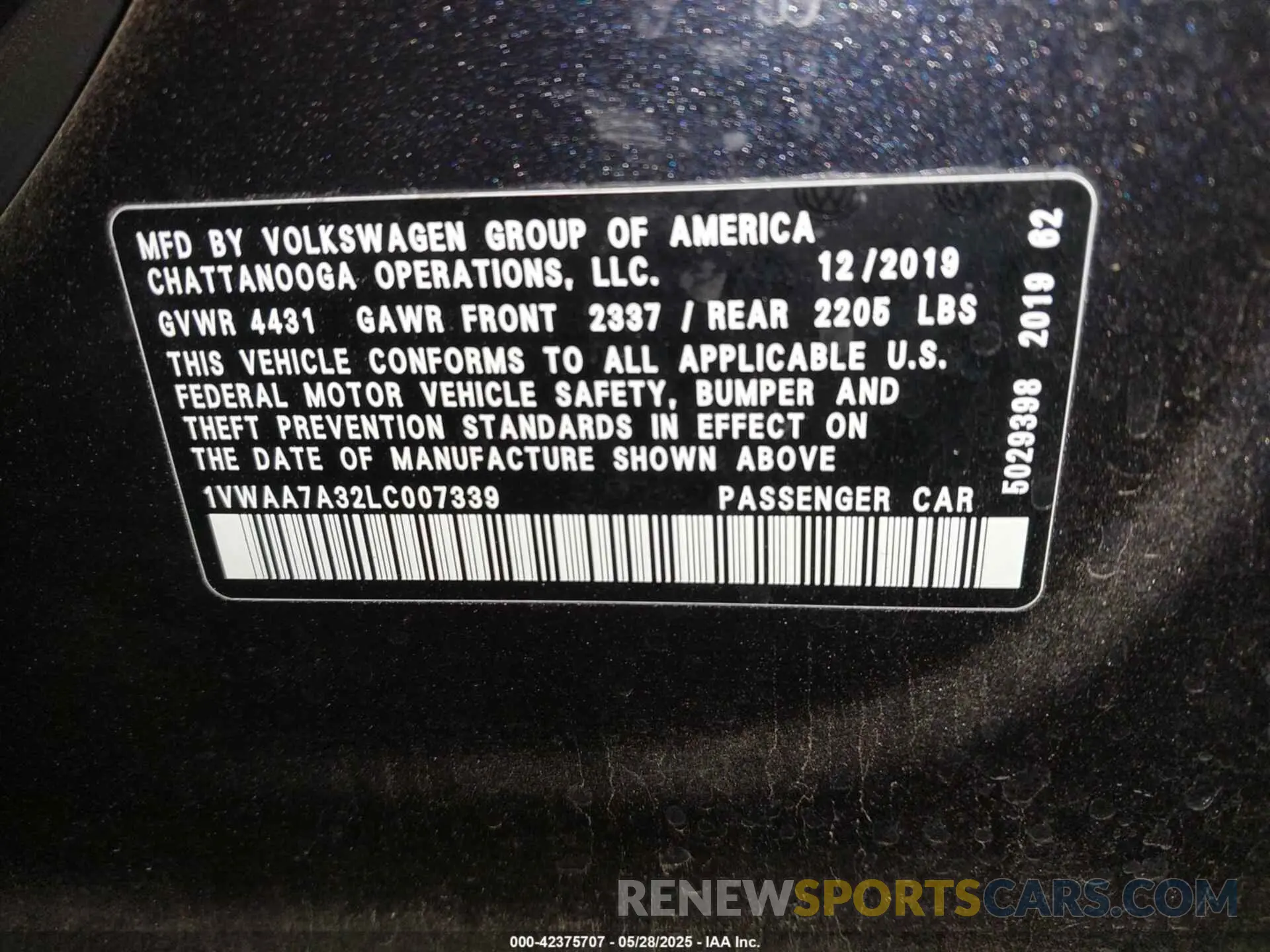 9 Photograph of a damaged car 1VWAA7A32LC007339 VOLKSWAGEN PASSAT 2020
