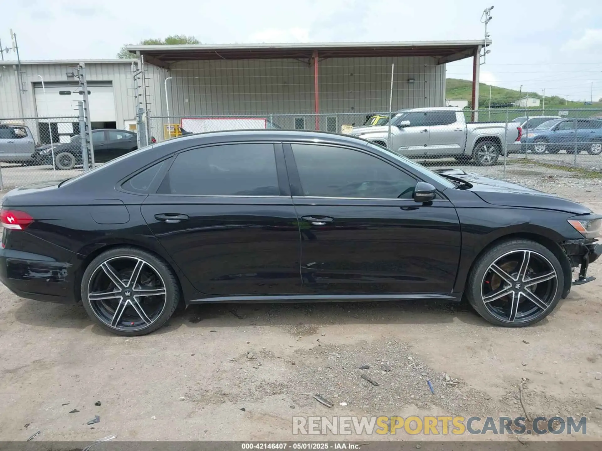 14 Photograph of a damaged car 1VWAA7A37LC017431 VOLKSWAGEN PASSAT 2020