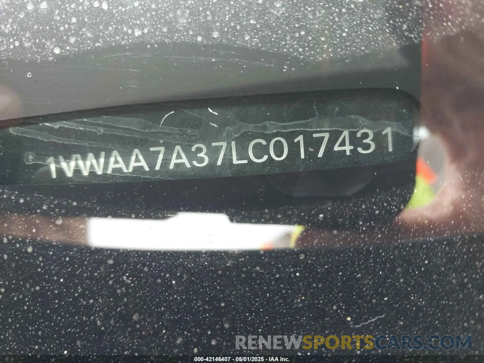 9 Photograph of a damaged car 1VWAA7A37LC017431 VOLKSWAGEN PASSAT 2020