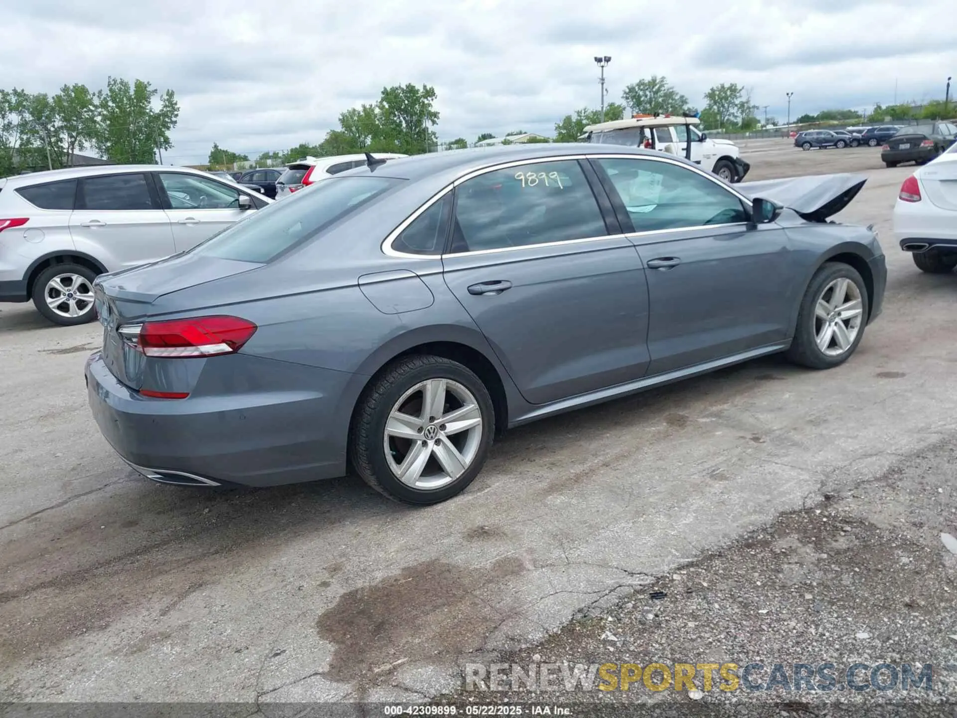 4 Photograph of a damaged car 1VWCA7A31LC016770 VOLKSWAGEN PASSAT 2020