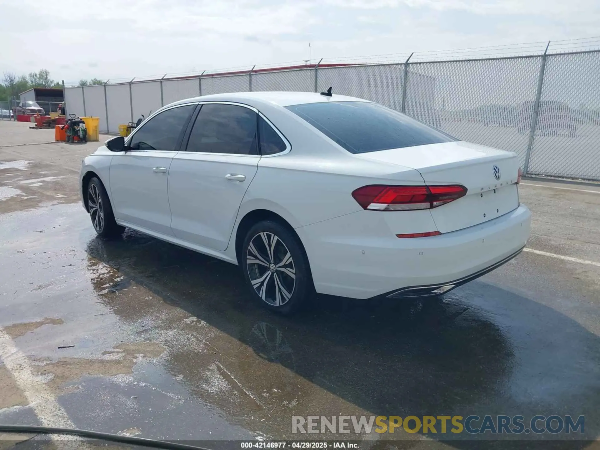 3 Photograph of a damaged car 1VWCA7A35LC020918 VOLKSWAGEN PASSAT 2020