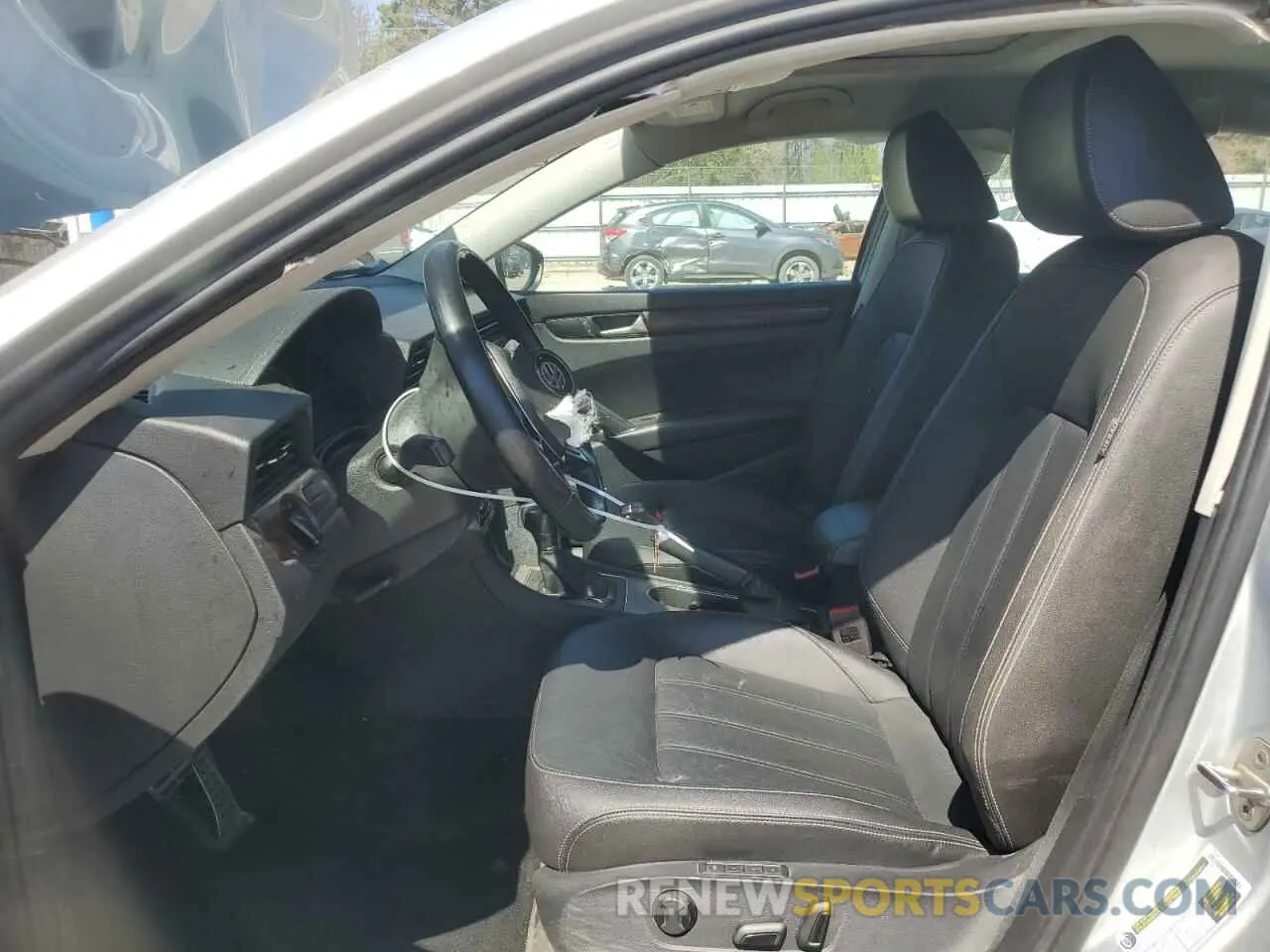 7 Photograph of a damaged car 1VWCA7A38LC005569 VOLKSWAGEN PASSAT 2020