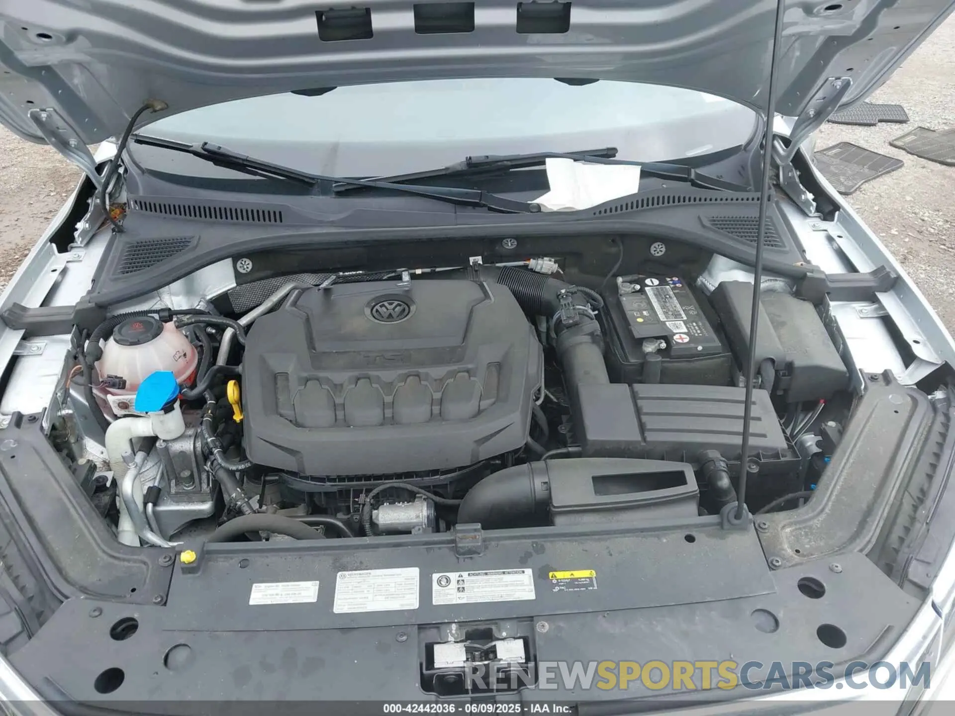 10 Photograph of a damaged car 1VWCA7A39LC020100 VOLKSWAGEN PASSAT 2020
