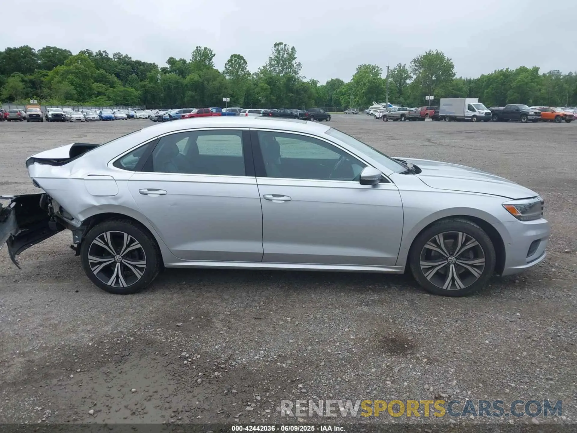 12 Photograph of a damaged car 1VWCA7A39LC020100 VOLKSWAGEN PASSAT 2020