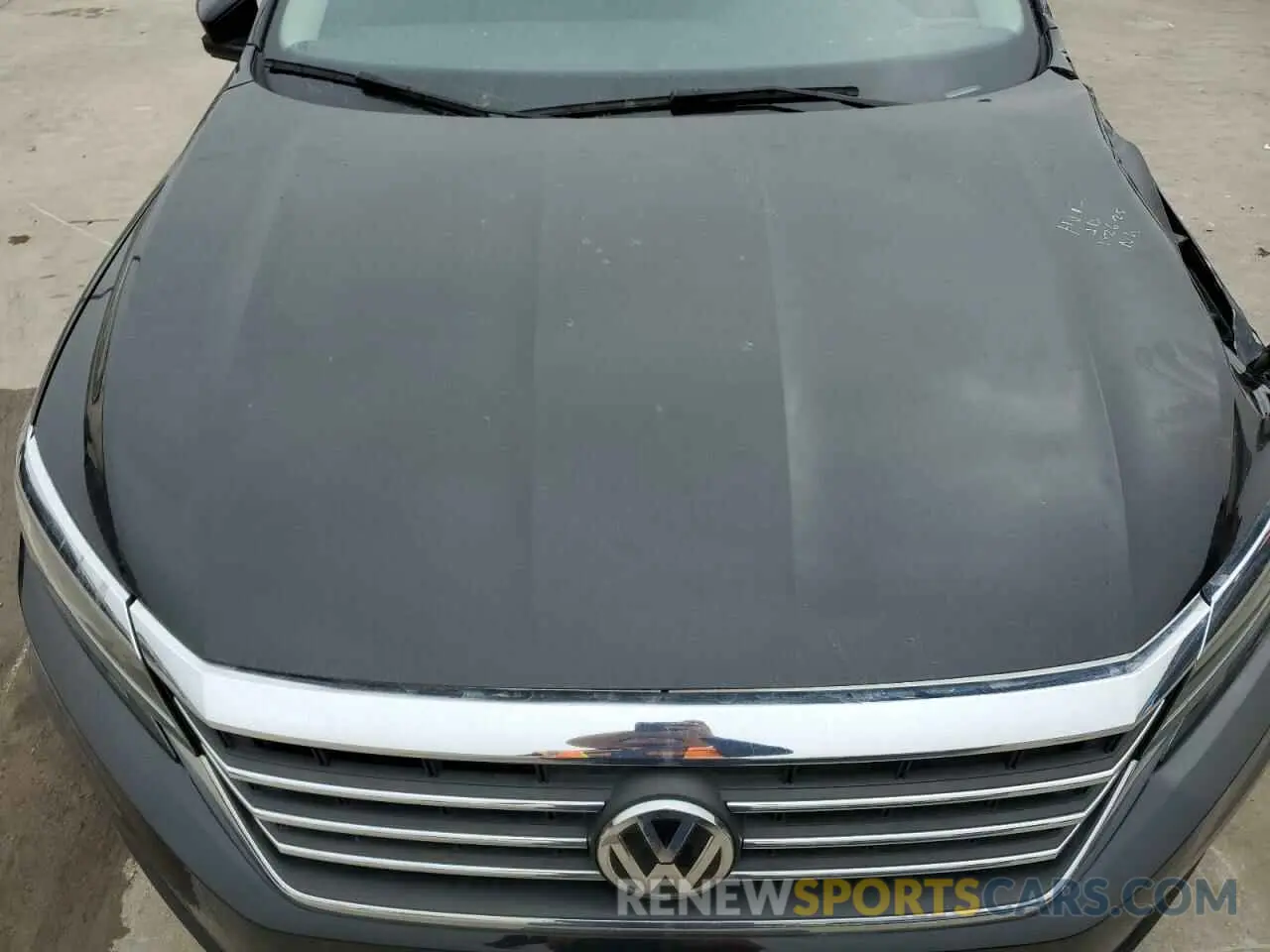 12 Photograph of a damaged car 1VWCA7A3XLC023281 VOLKSWAGEN PASSAT 2020