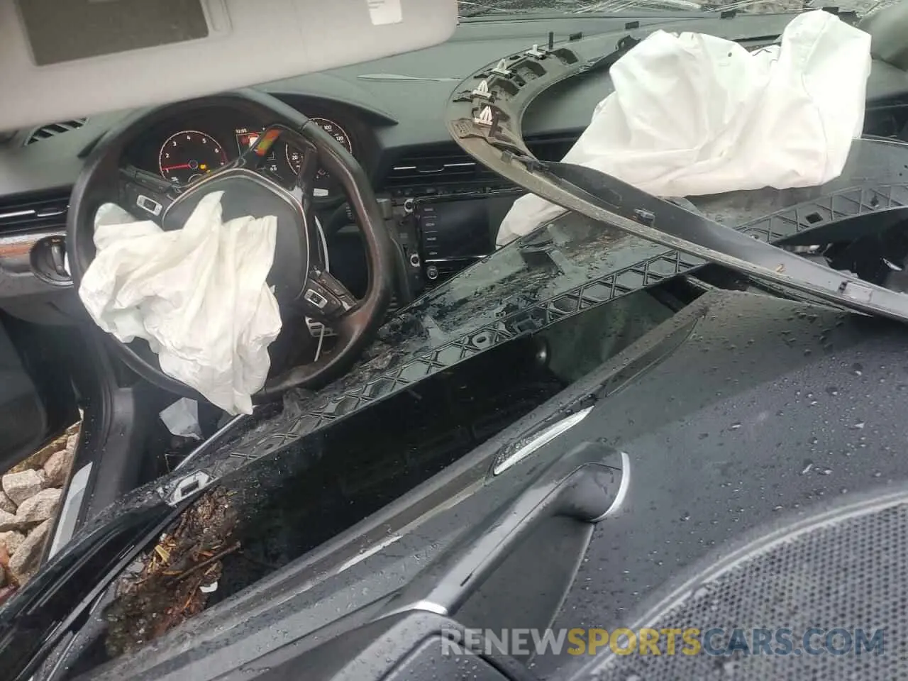 8 Photograph of a damaged car 1VWMA7A30LC024296 VOLKSWAGEN PASSAT 2020