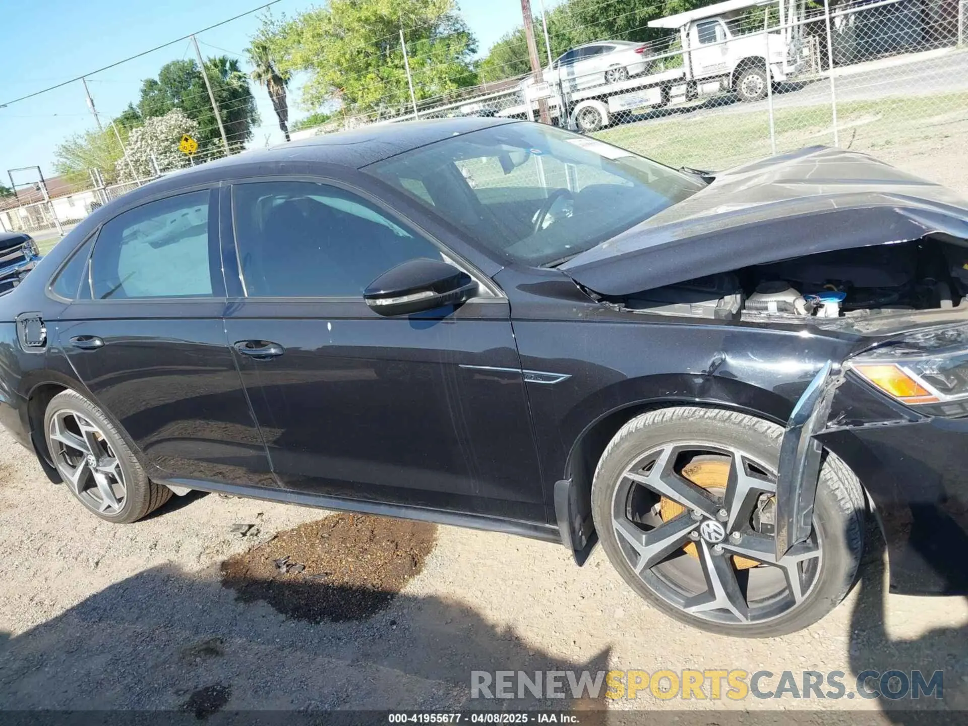 12 Photograph of a damaged car 1VWMA7A30LC025271 VOLKSWAGEN PASSAT 2020