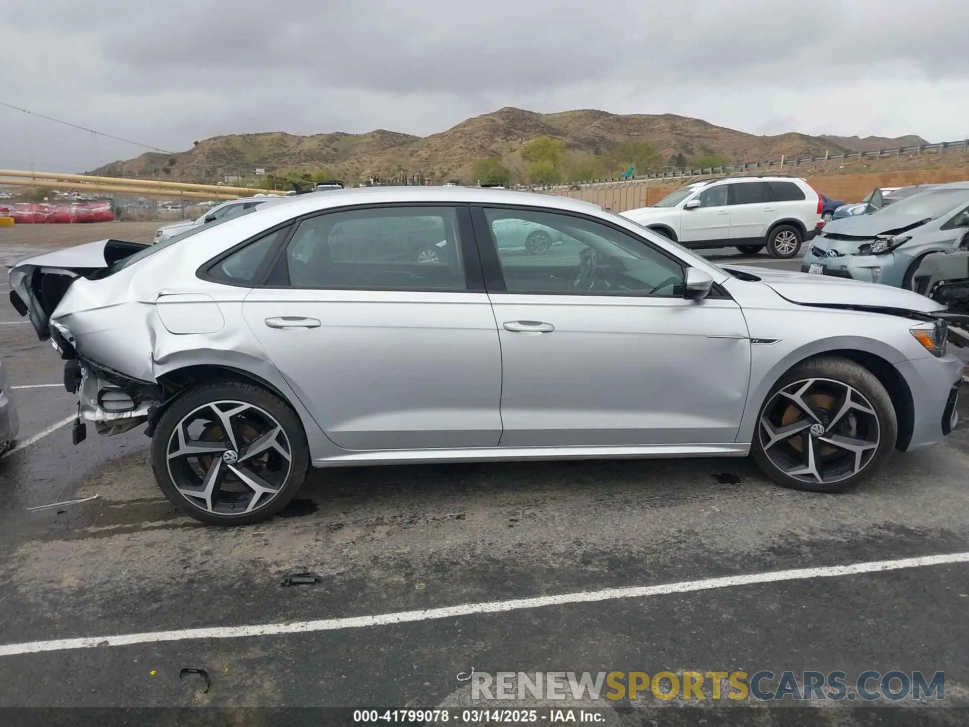 13 Photograph of a damaged car 1VWMA7A31LC014540 VOLKSWAGEN PASSAT 2020