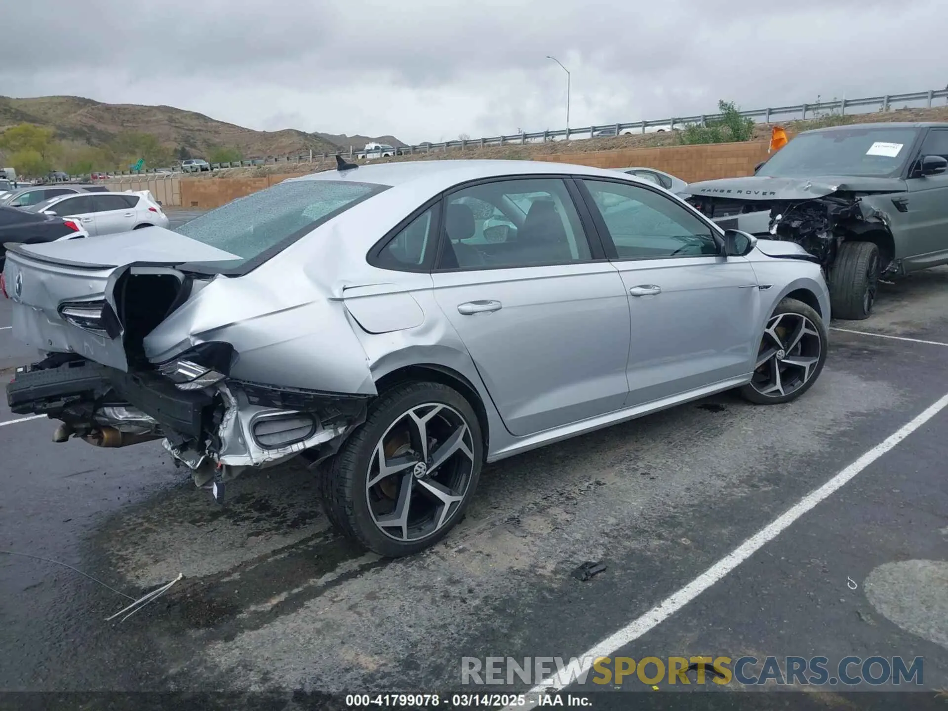 4 Photograph of a damaged car 1VWMA7A31LC014540 VOLKSWAGEN PASSAT 2020