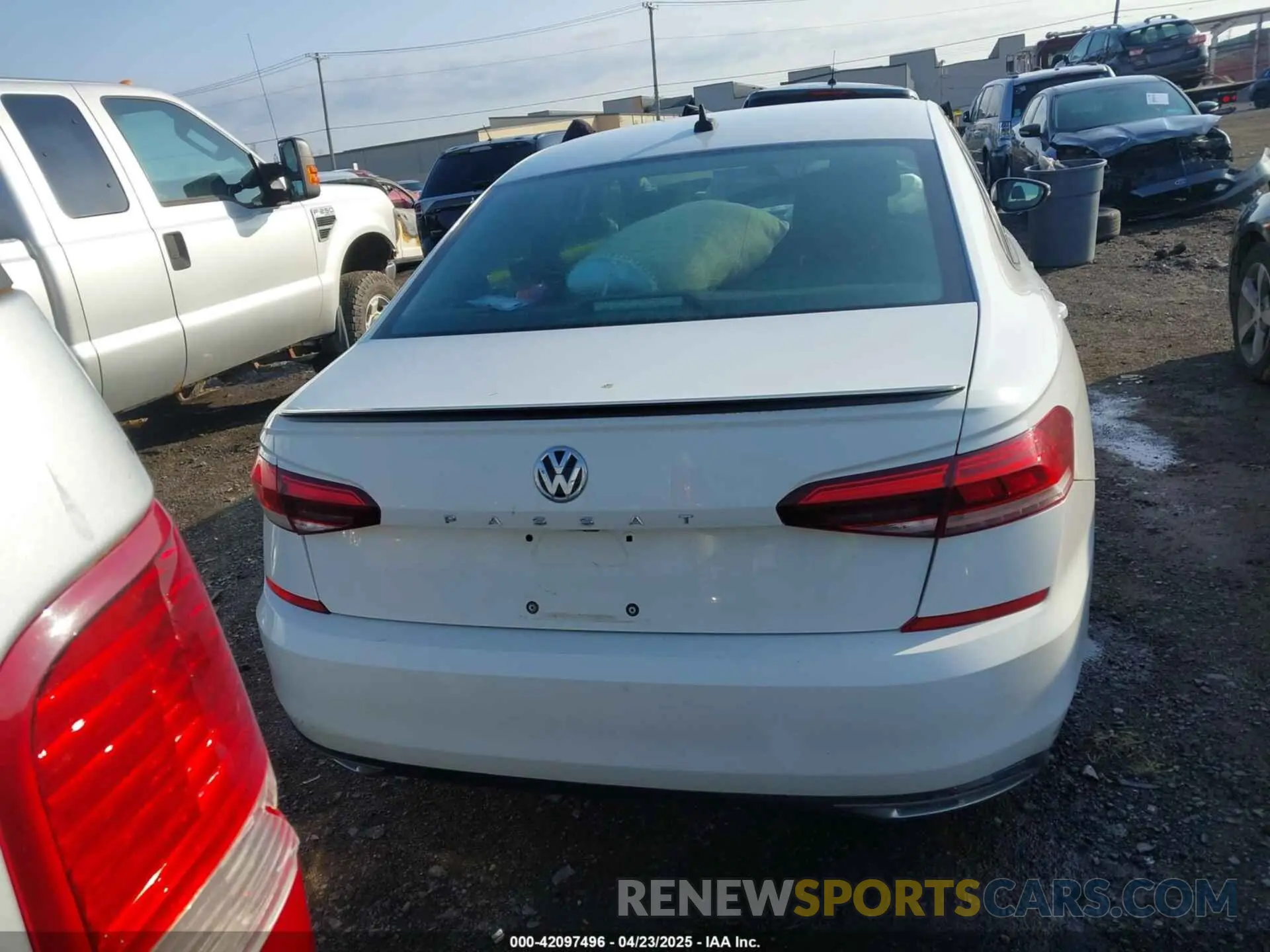 16 Photograph of a damaged car 1VWMA7A34LC020624 VOLKSWAGEN PASSAT 2020
