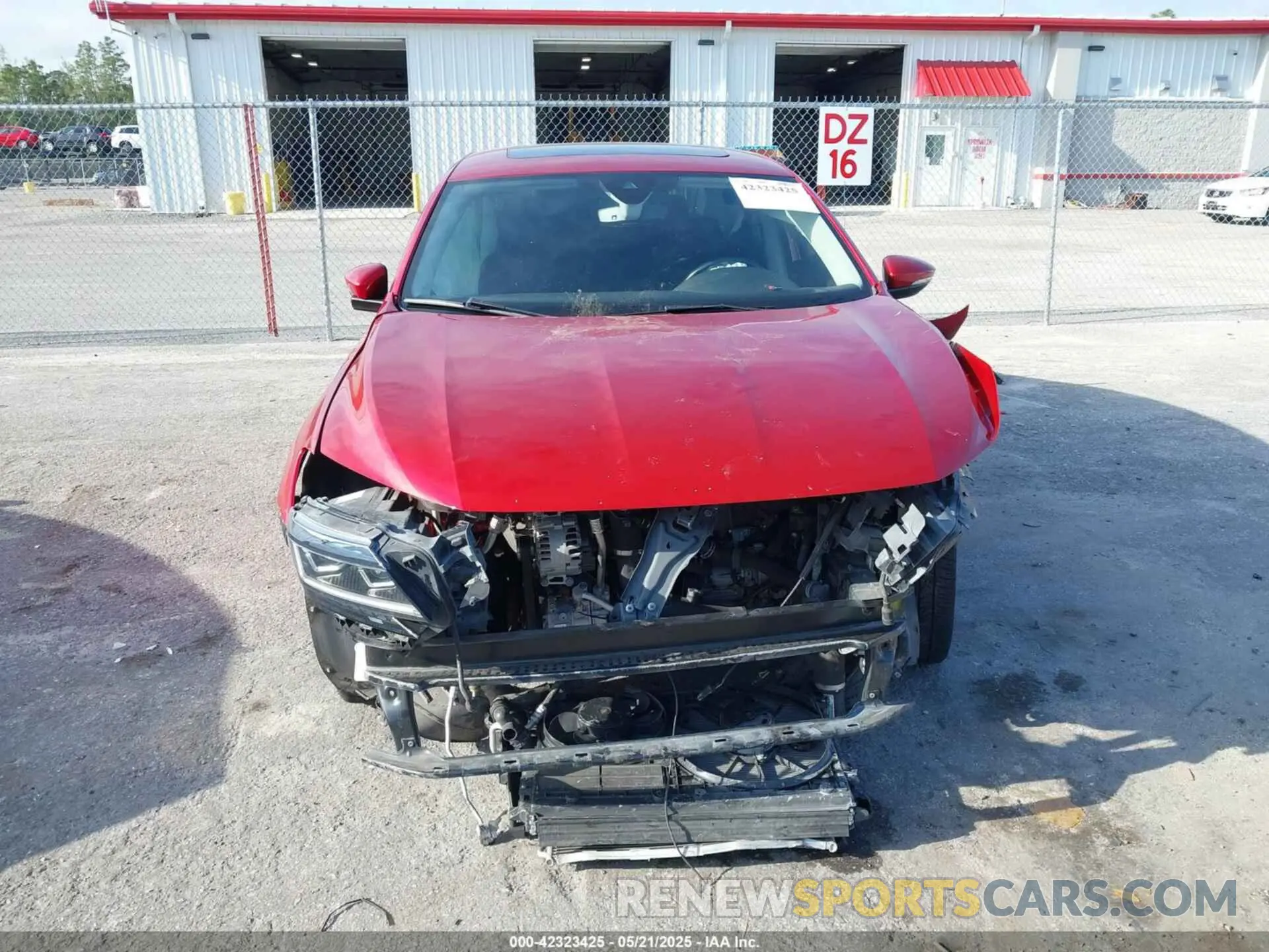 12 Photograph of a damaged car 1VWMA7A36LC020561 VOLKSWAGEN PASSAT 2020