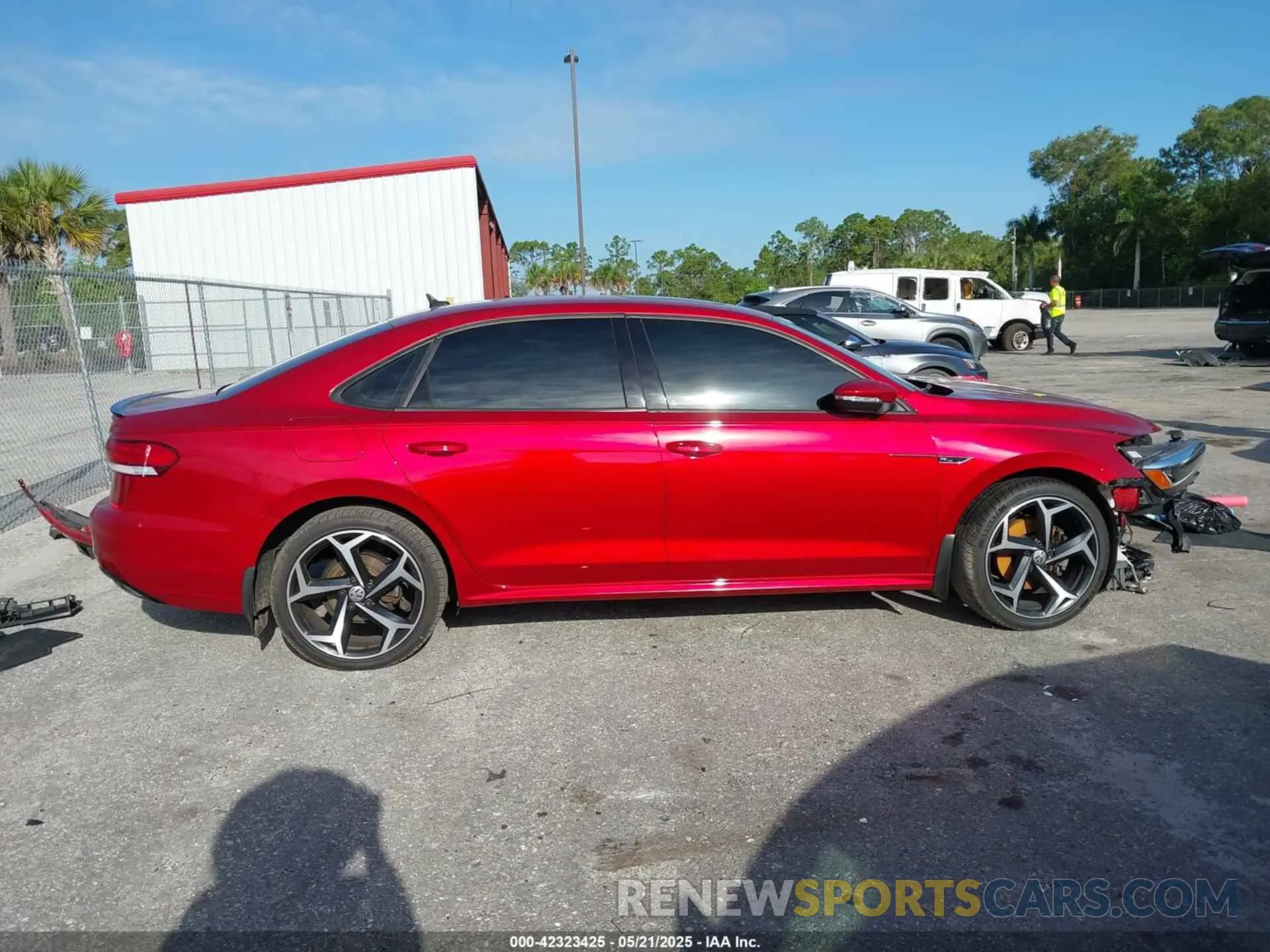 13 Photograph of a damaged car 1VWMA7A36LC020561 VOLKSWAGEN PASSAT 2020