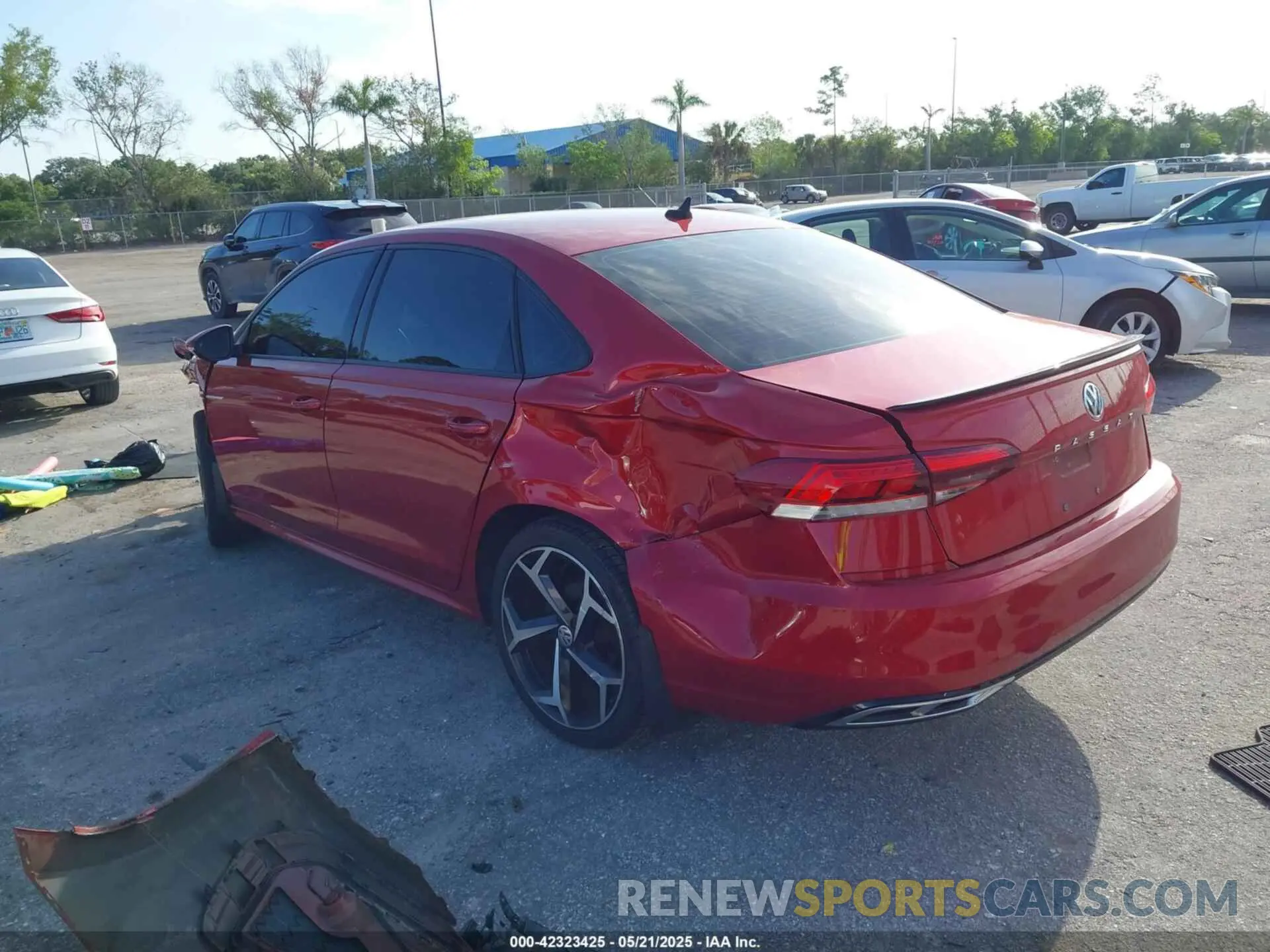 3 Photograph of a damaged car 1VWMA7A36LC020561 VOLKSWAGEN PASSAT 2020