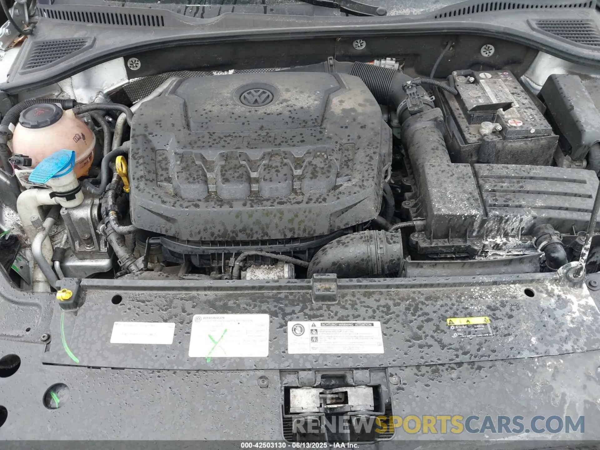 10 Photograph of a damaged car 1VWMA7A36LC022486 VOLKSWAGEN PASSAT 2020