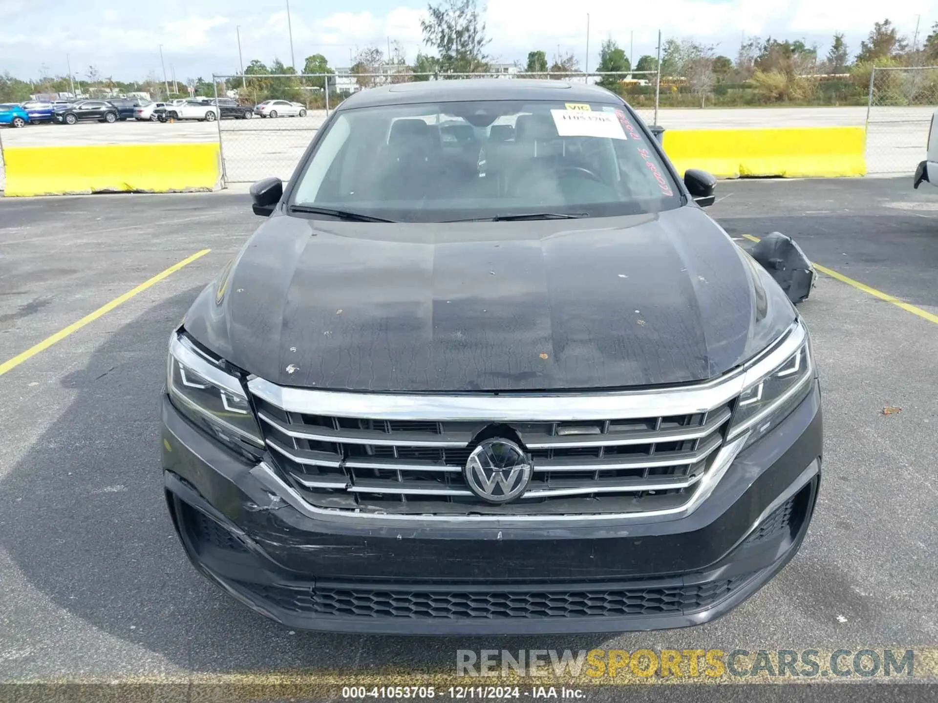 12 Photograph of a damaged car 1VWMA7A37LC020875 VOLKSWAGEN PASSAT 2020