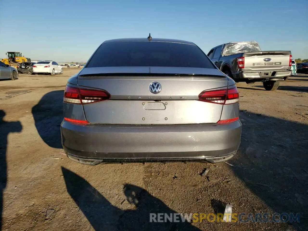 6 Photograph of a damaged car 1VWMA7A38LC008489 VOLKSWAGEN PASSAT 2020