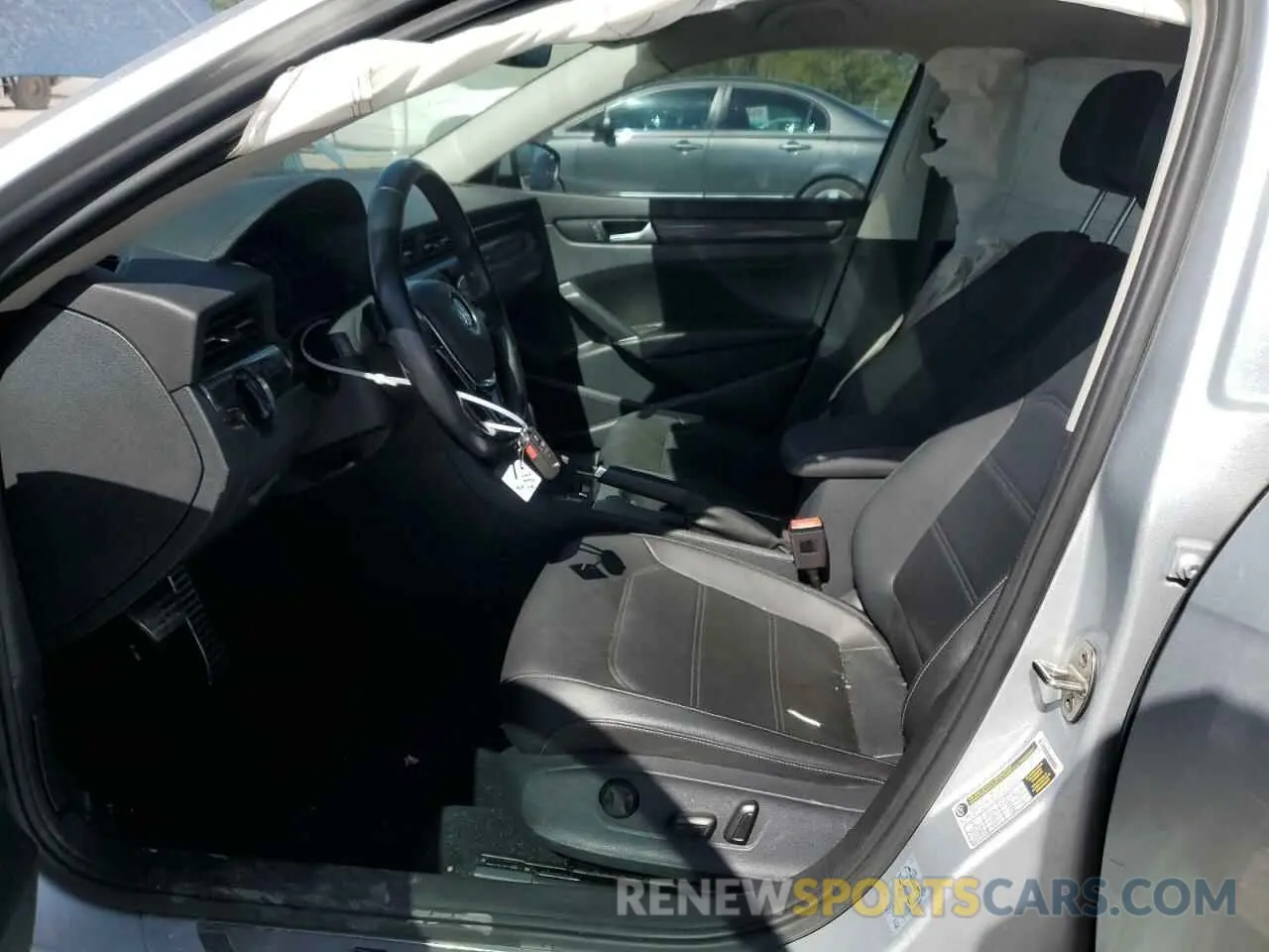 7 Photograph of a damaged car 1VWMA7A39LC001826 VOLKSWAGEN PASSAT 2020
