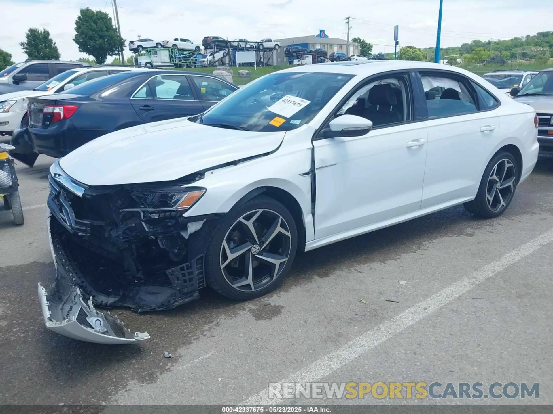 2 Photograph of a damaged car 1VWMA7A3XLC013709 VOLKSWAGEN PASSAT 2020