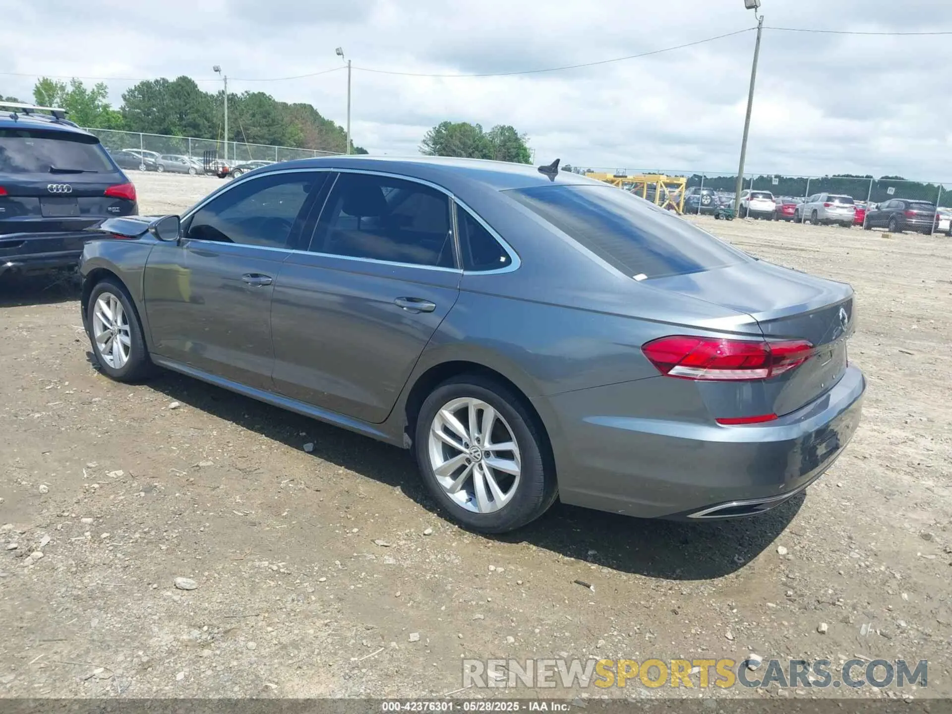 3 Photograph of a damaged car 1VWSA7A31LC015873 VOLKSWAGEN PASSAT 2020