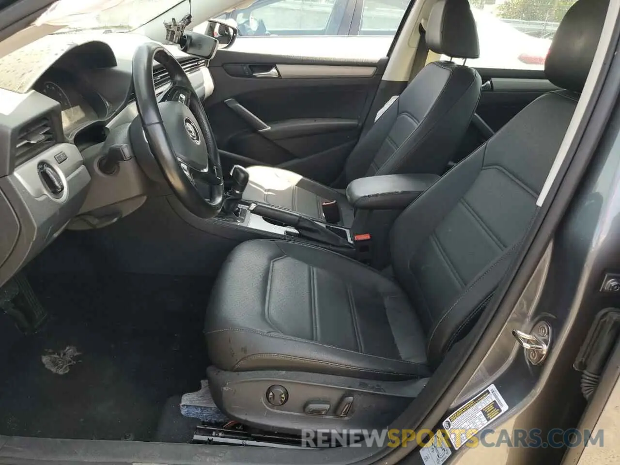 7 Photograph of a damaged car 1VWSA7A31LC027022 VOLKSWAGEN PASSAT 2020