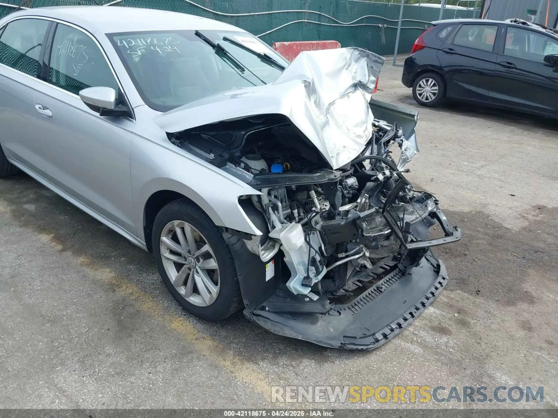 17 Photograph of a damaged car 1VWSA7A31LC027280 VOLKSWAGEN PASSAT 2020