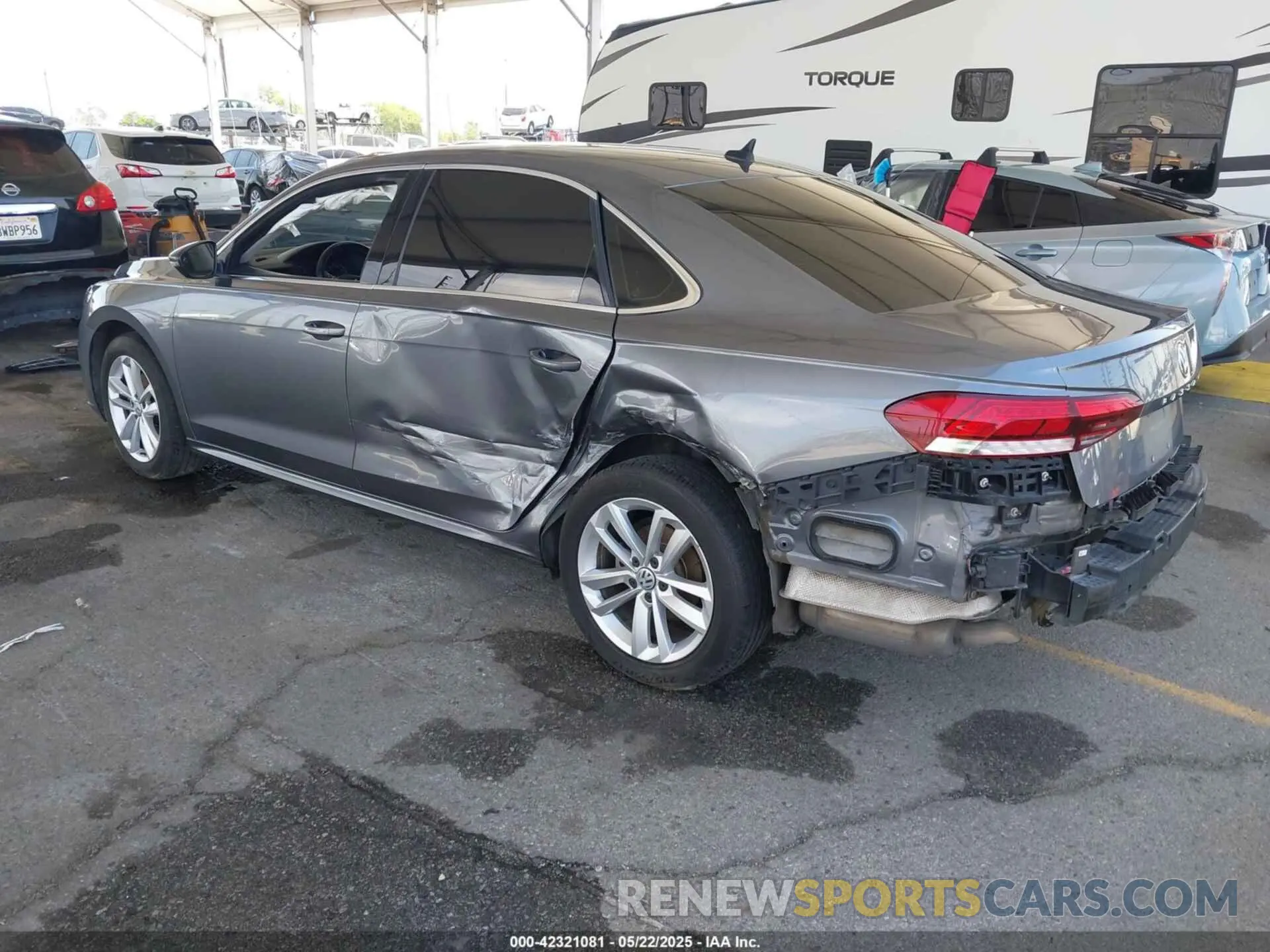 3 Photograph of a damaged car 1VWSA7A31LCOO9944 VOLKSWAGEN PASSAT 2020