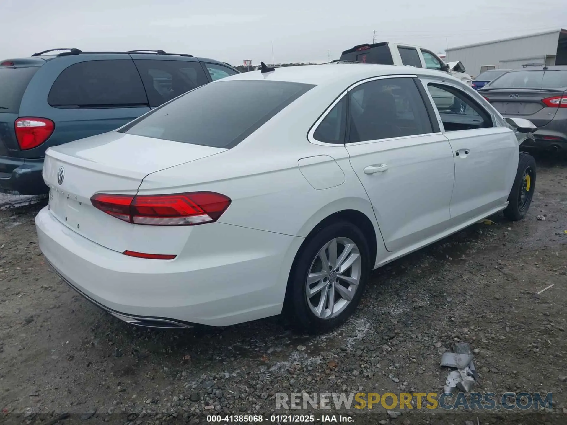 4 Photograph of a damaged car 1VWSA7A32LC009225 VOLKSWAGEN PASSAT 2020