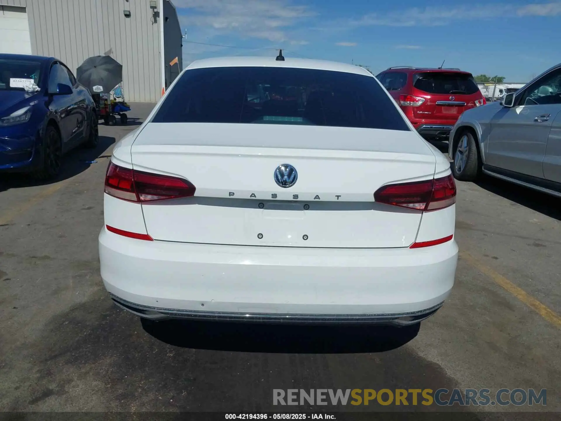 17 Photograph of a damaged car 1VWSA7A32LC010911 VOLKSWAGEN PASSAT 2020