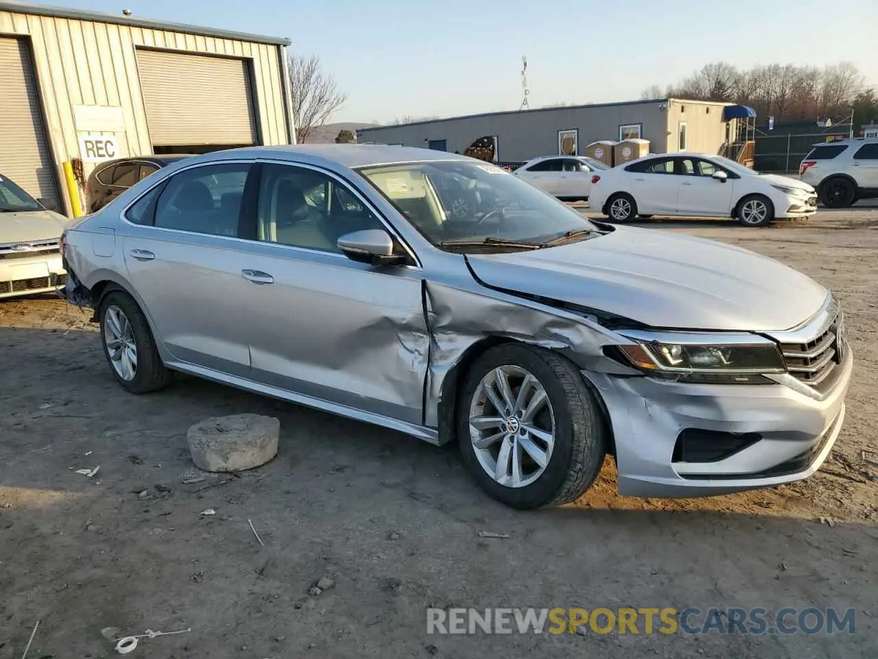 4 Photograph of a damaged car 1VWSA7A32LC015882 VOLKSWAGEN PASSAT 2020