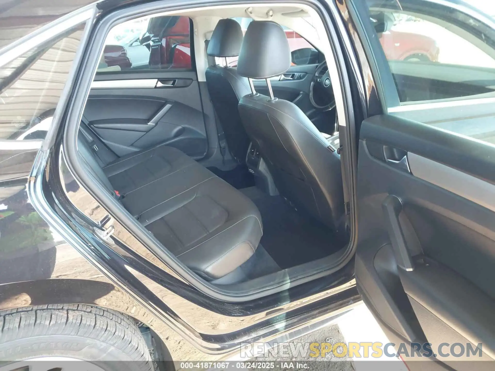 8 Photograph of a damaged car 1VWSA7A33LC006155 VOLKSWAGEN PASSAT 2020