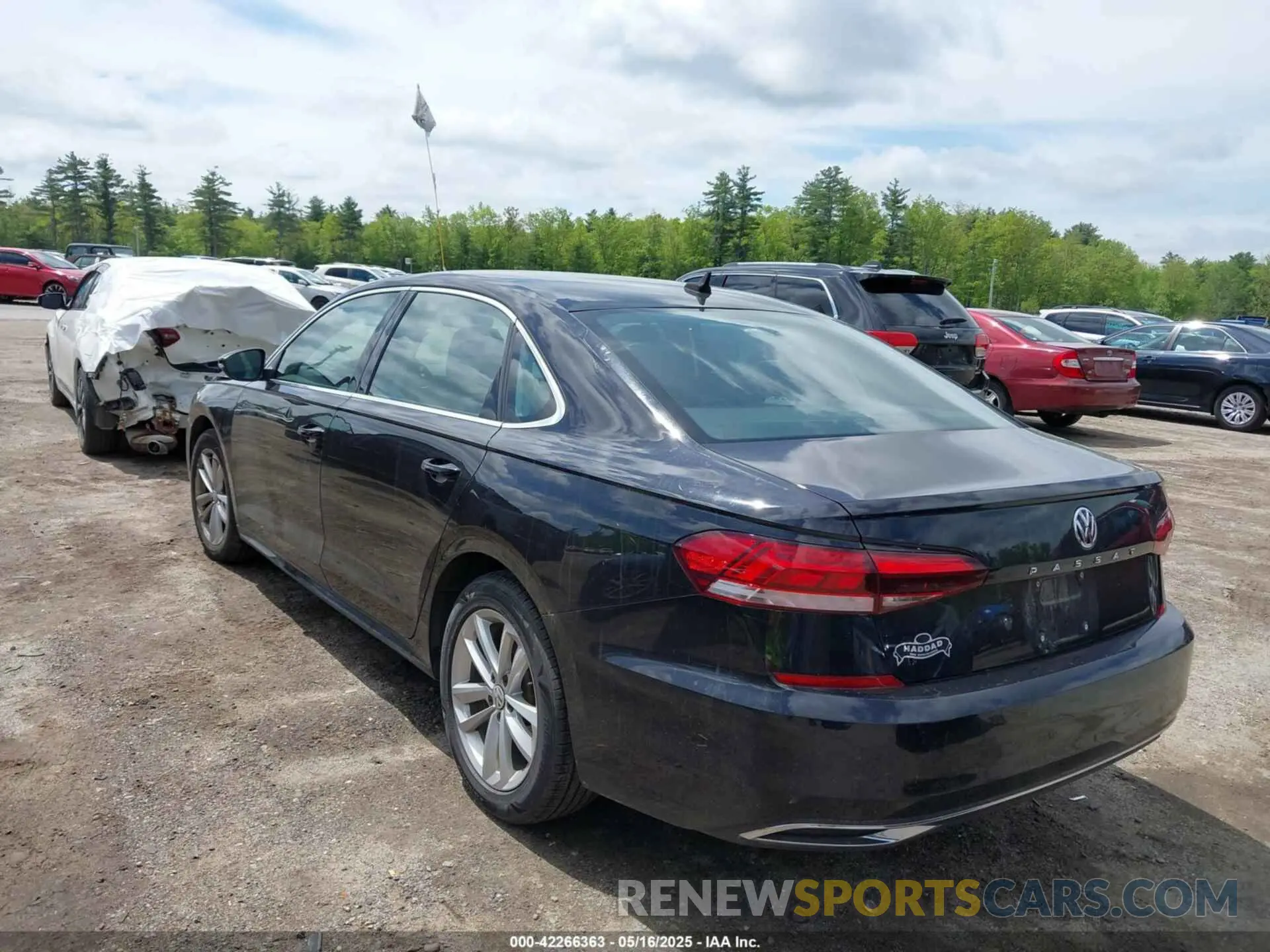 3 Photograph of a damaged car 1VWSA7A33LC011372 VOLKSWAGEN PASSAT 2020