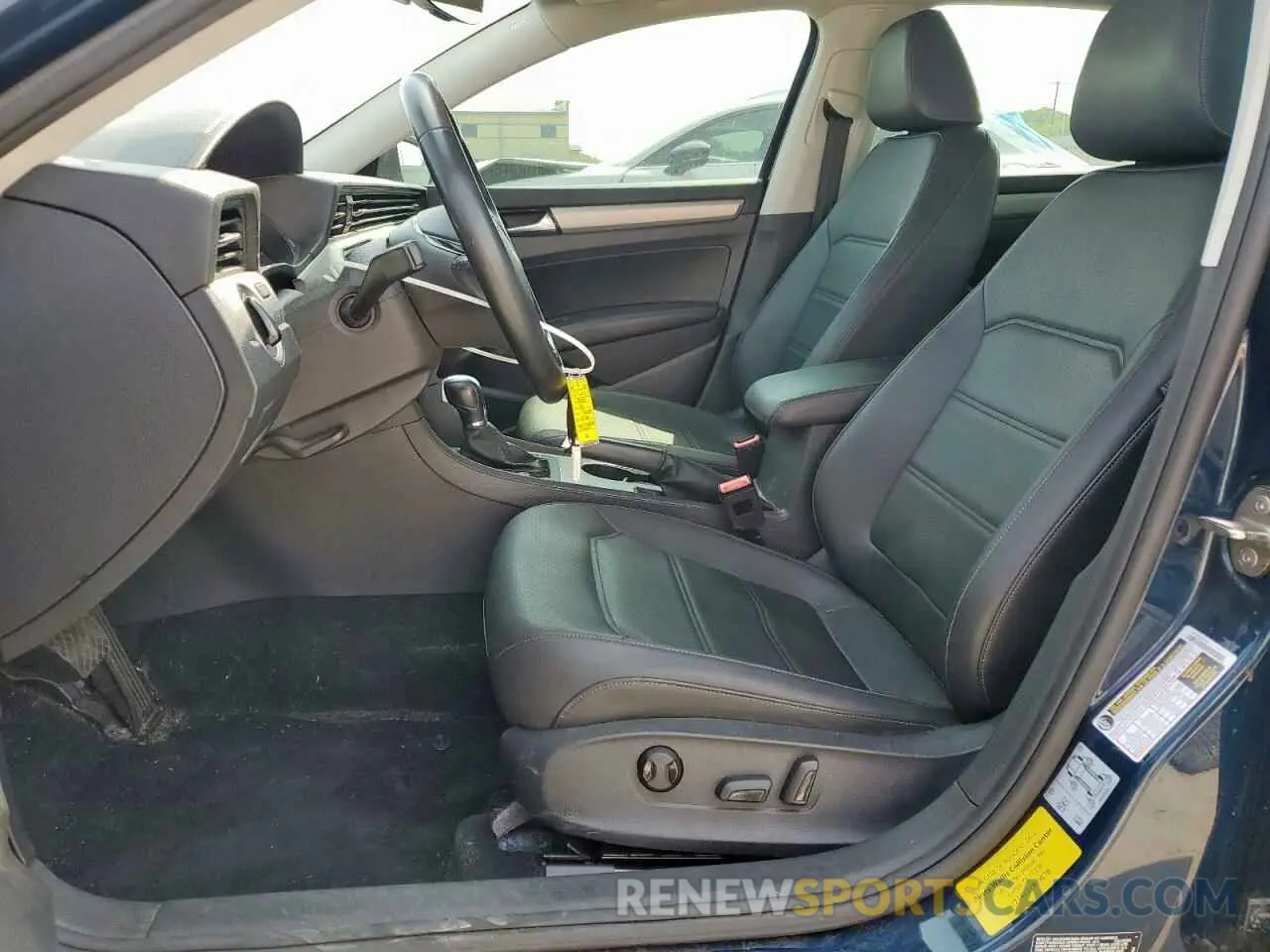 7 Photograph of a damaged car 1VWSA7A34LC019688 VOLKSWAGEN PASSAT 2020