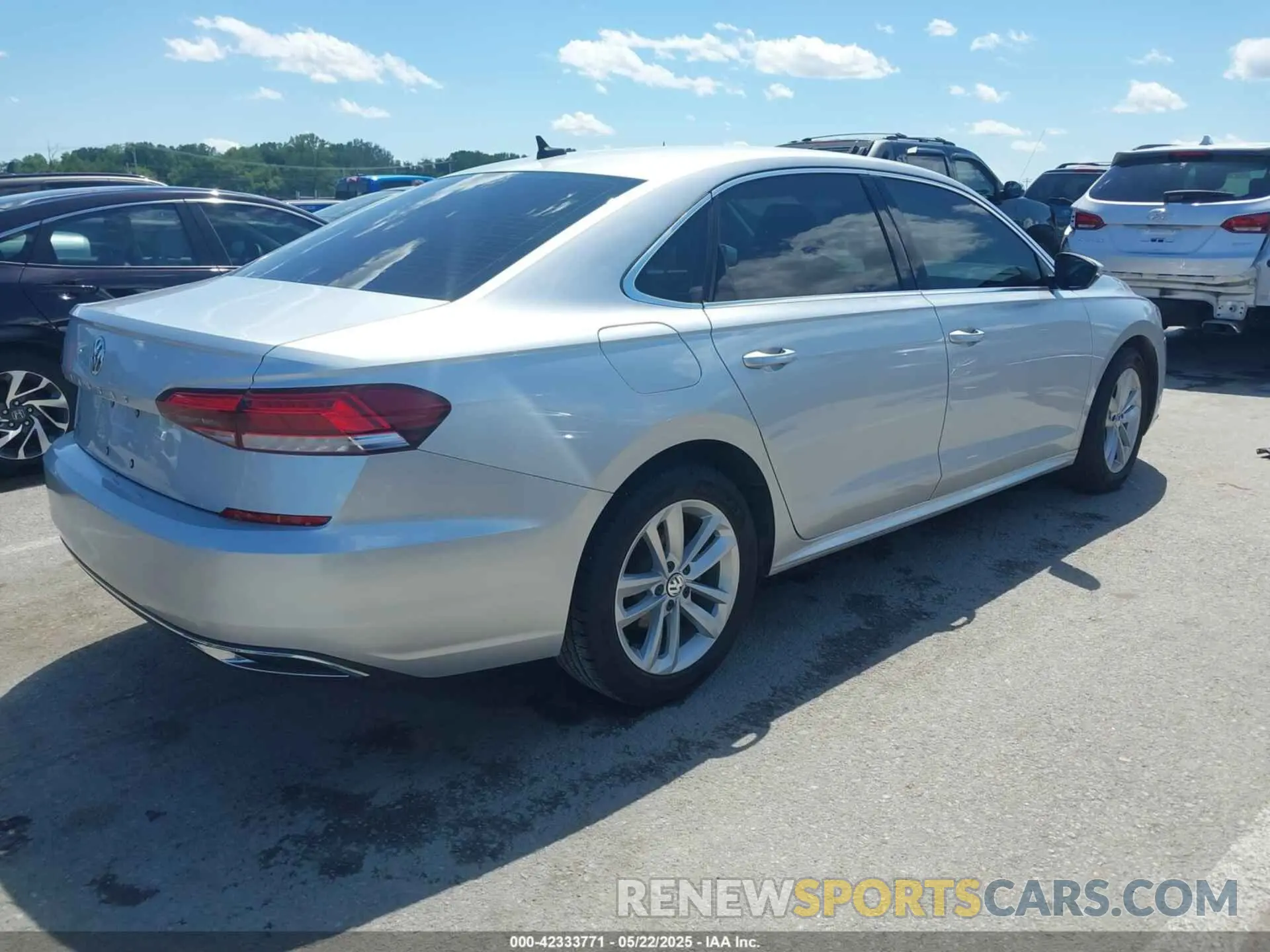 4 Photograph of a damaged car 1VWSA7A35LC010546 VOLKSWAGEN PASSAT 2020