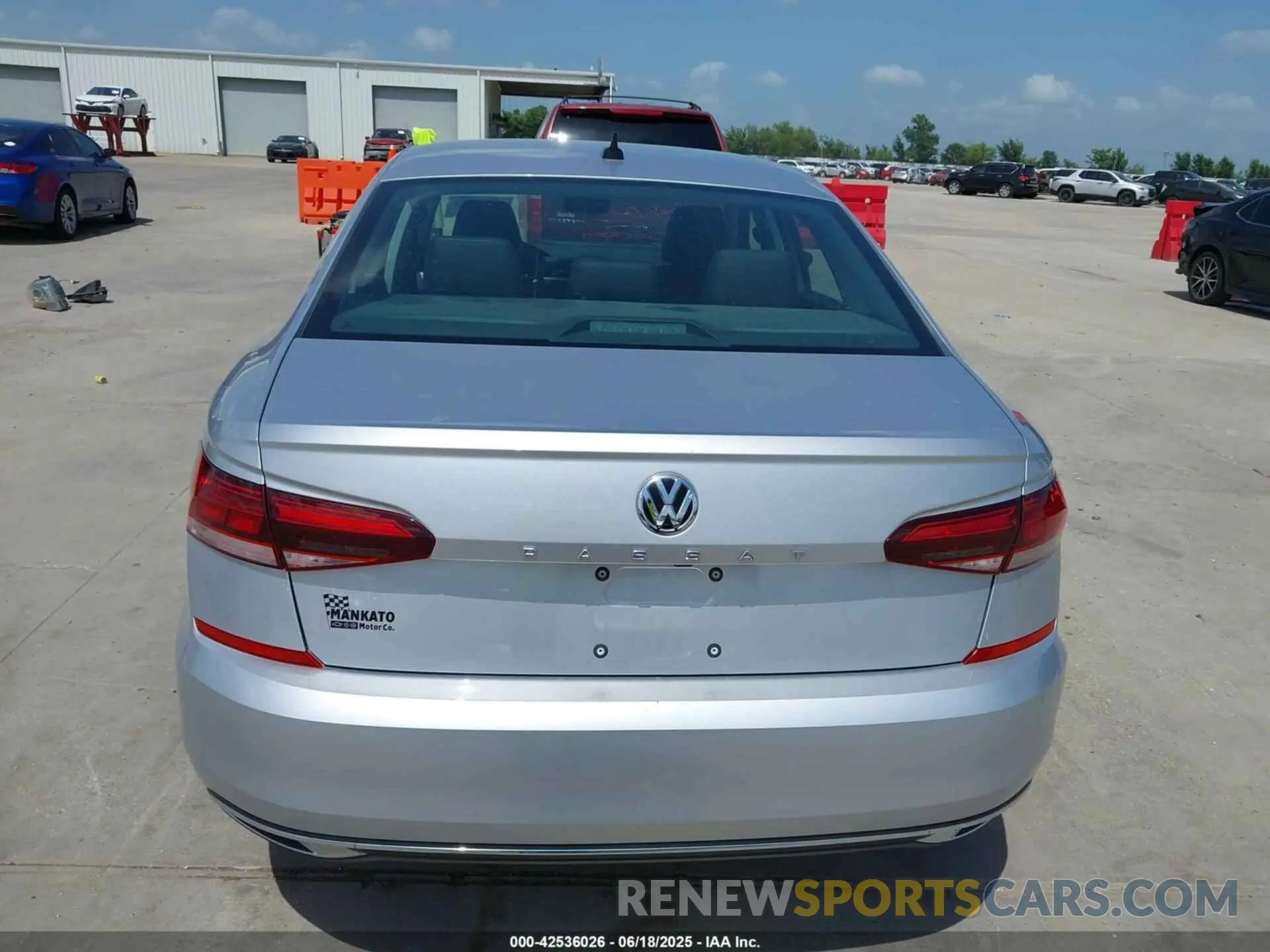 16 Photograph of a damaged car 1VWSA7A36LC026349 VOLKSWAGEN PASSAT 2020