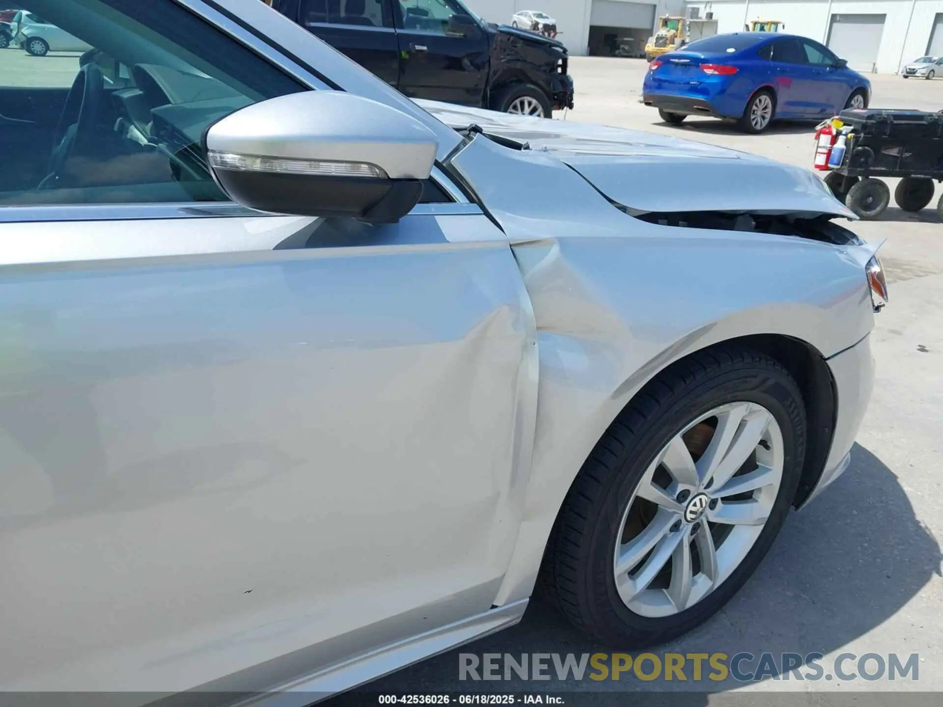 19 Photograph of a damaged car 1VWSA7A36LC026349 VOLKSWAGEN PASSAT 2020