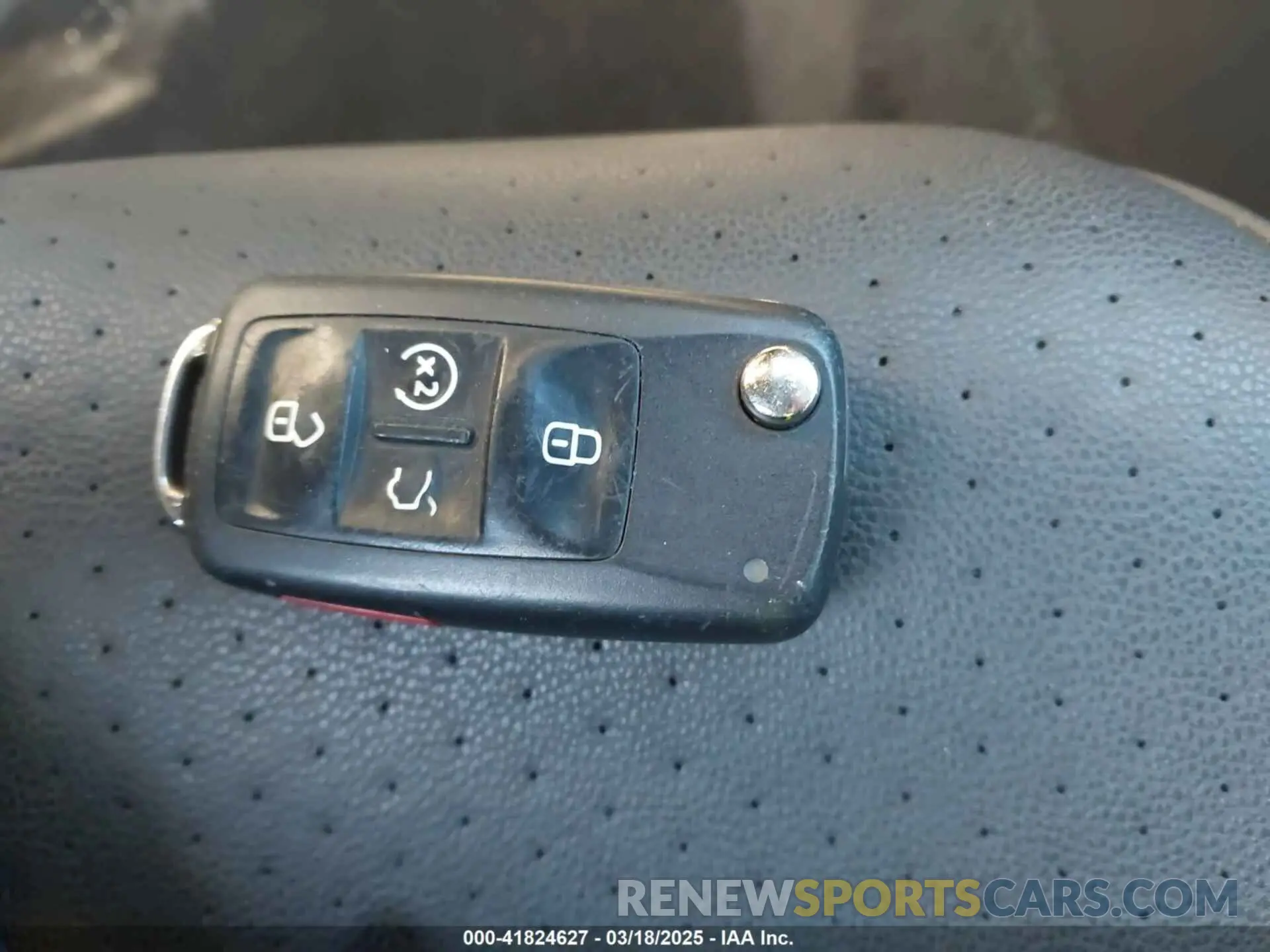 11 Photograph of a damaged car 1VWSA7A37LC009737 VOLKSWAGEN PASSAT 2020