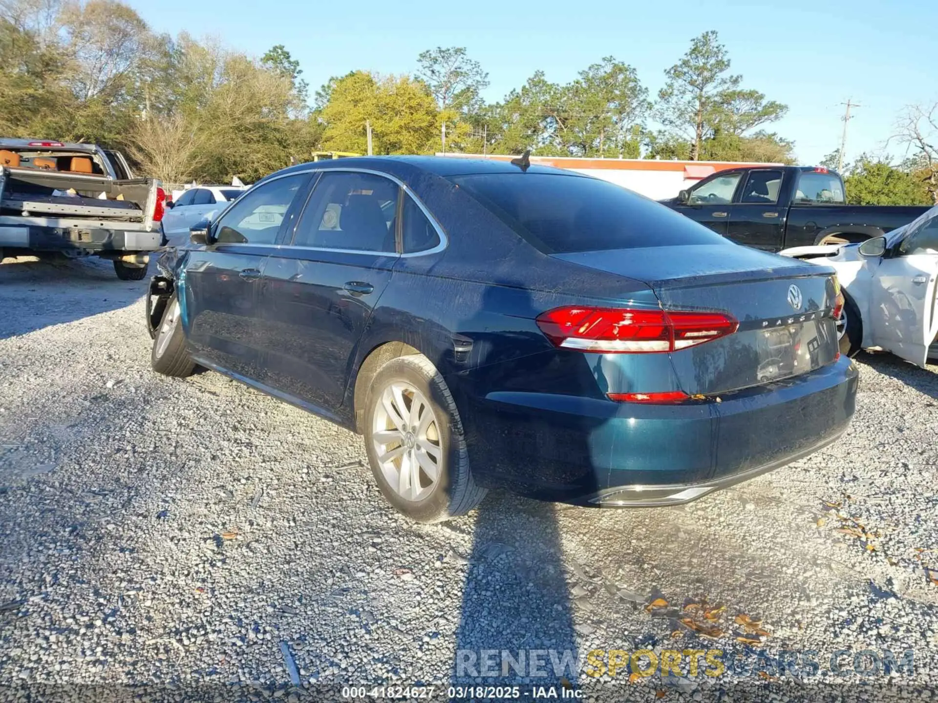3 Photograph of a damaged car 1VWSA7A37LC009737 VOLKSWAGEN PASSAT 2020