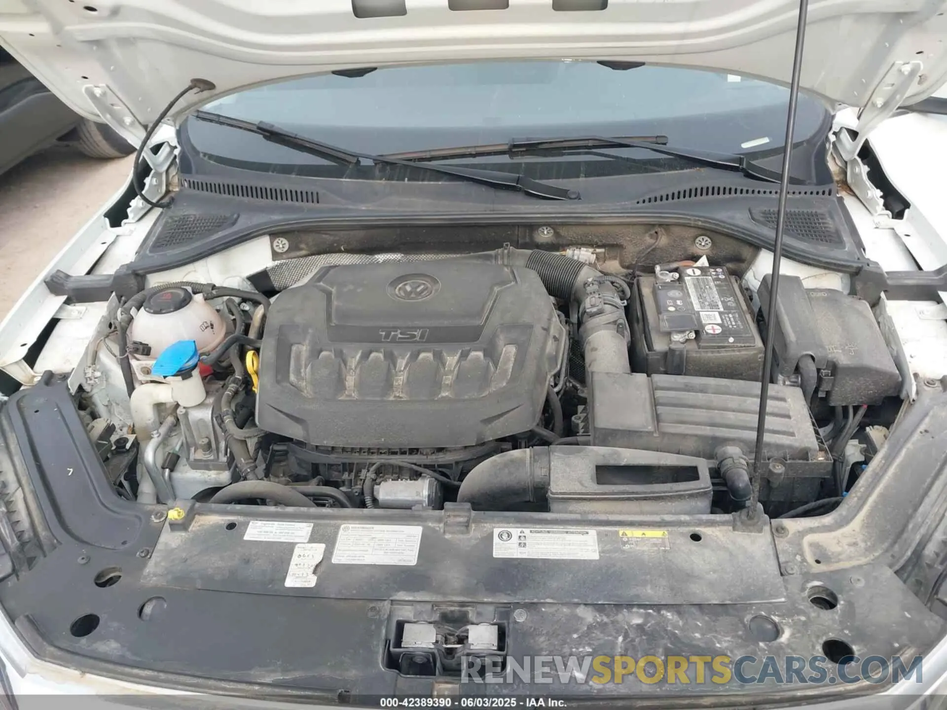 10 Photograph of a damaged car 1VWSA7A37LC024206 VOLKSWAGEN PASSAT 2020