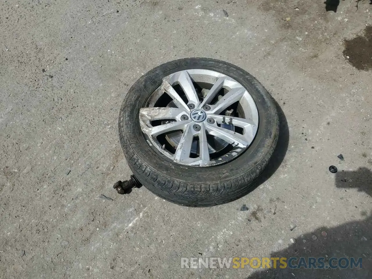 13 Photograph of a damaged car 1VWSA7A38LC009567 VOLKSWAGEN PASSAT 2020