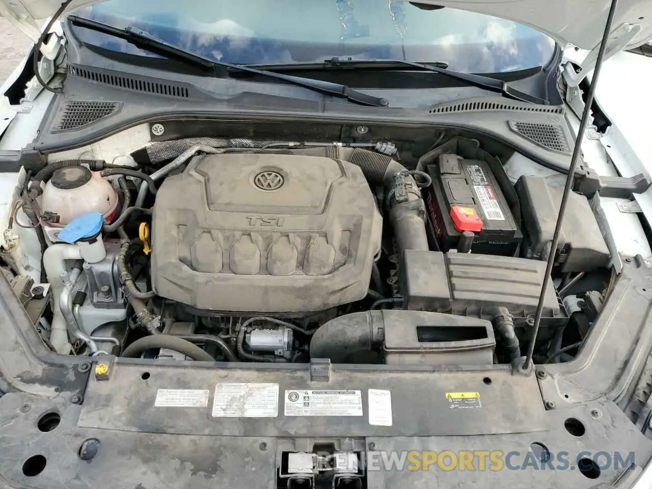 11 Photograph of a damaged car 1VWSA7A38LC016633 VOLKSWAGEN PASSAT 2020