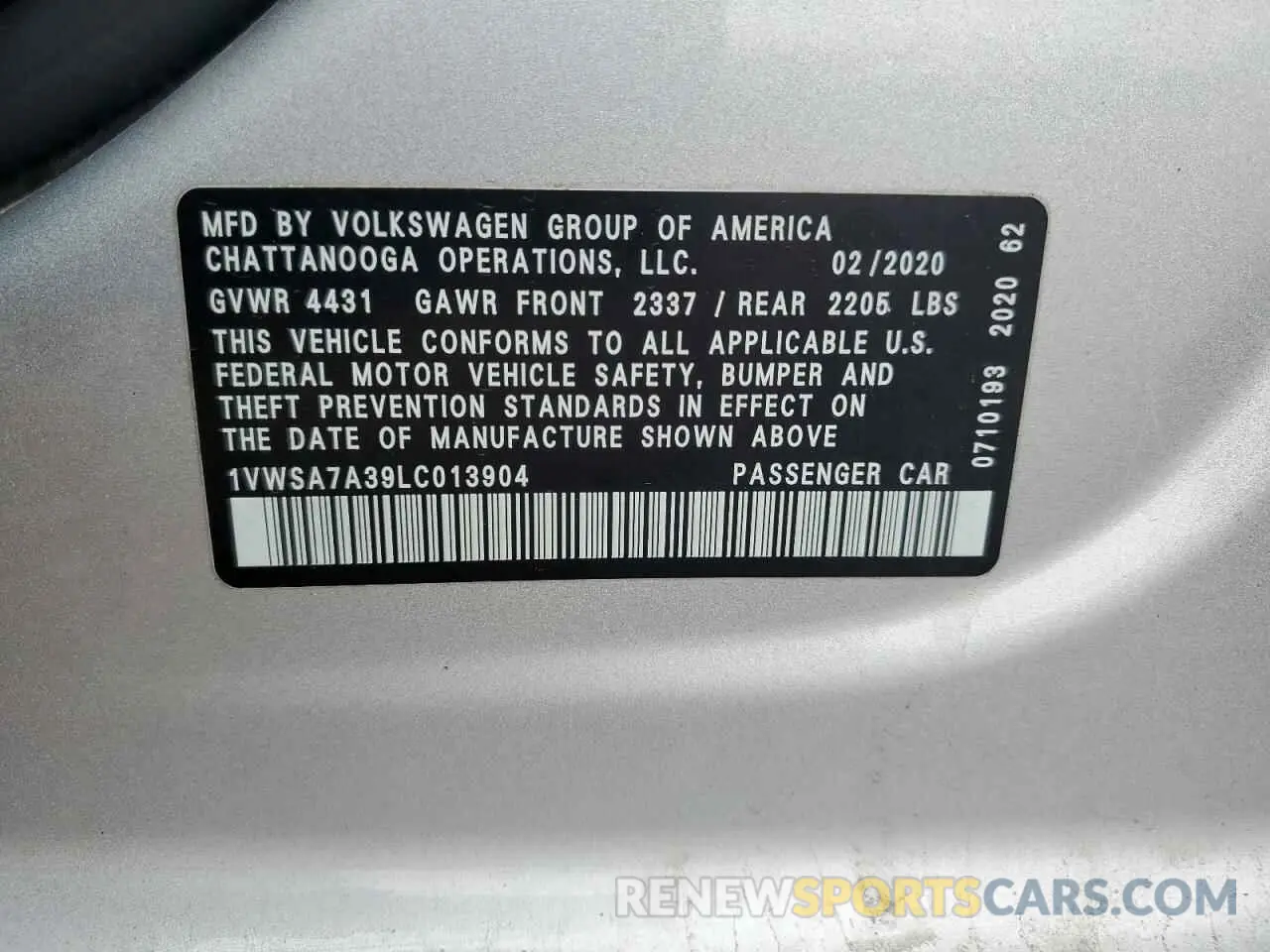 13 Photograph of a damaged car 1VWSA7A39LC013904 VOLKSWAGEN PASSAT 2020
