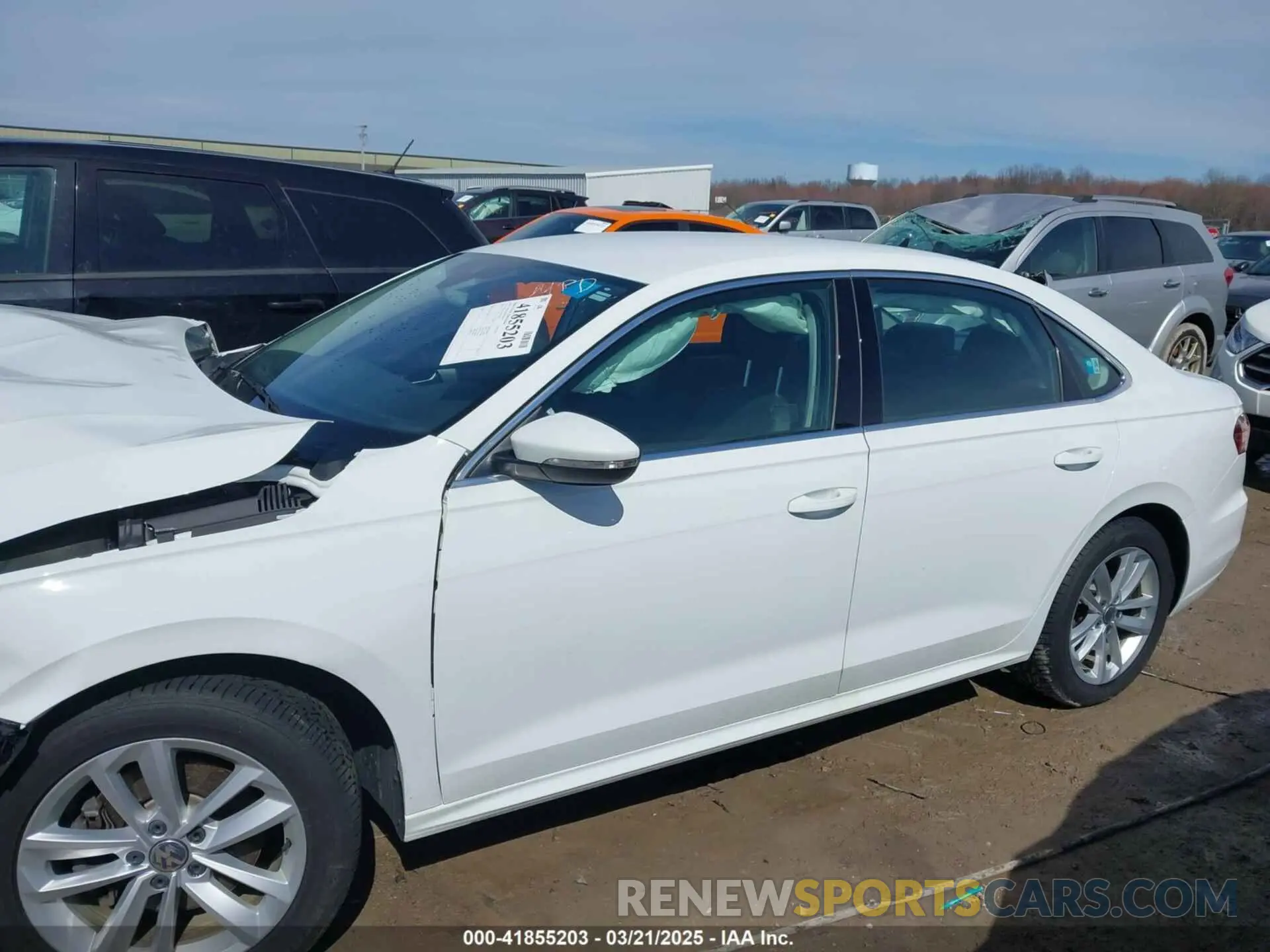 15 Photograph of a damaged car 1VWSA7A39LC021369 VOLKSWAGEN PASSAT 2020
